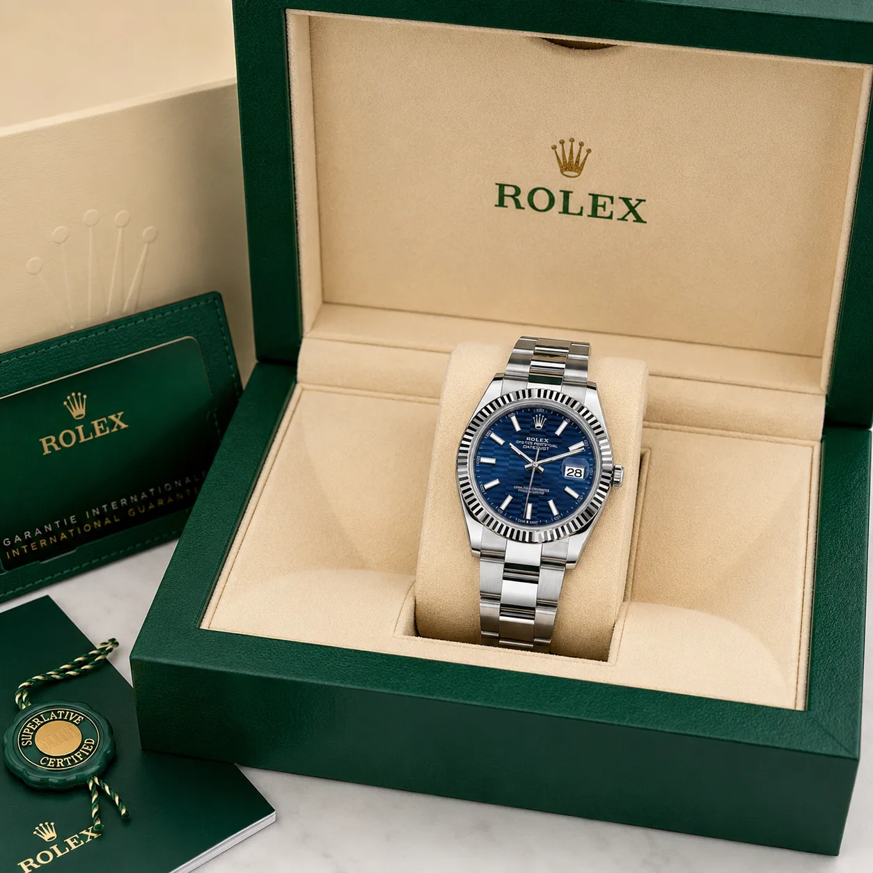 Rolex Datejust m126334-0031 41mm Blue Dial Fluted Bezel 904L Stainless Steel and 18K White Gold AI 头图 5 - 包装盒 [ai-shot:box-shot]