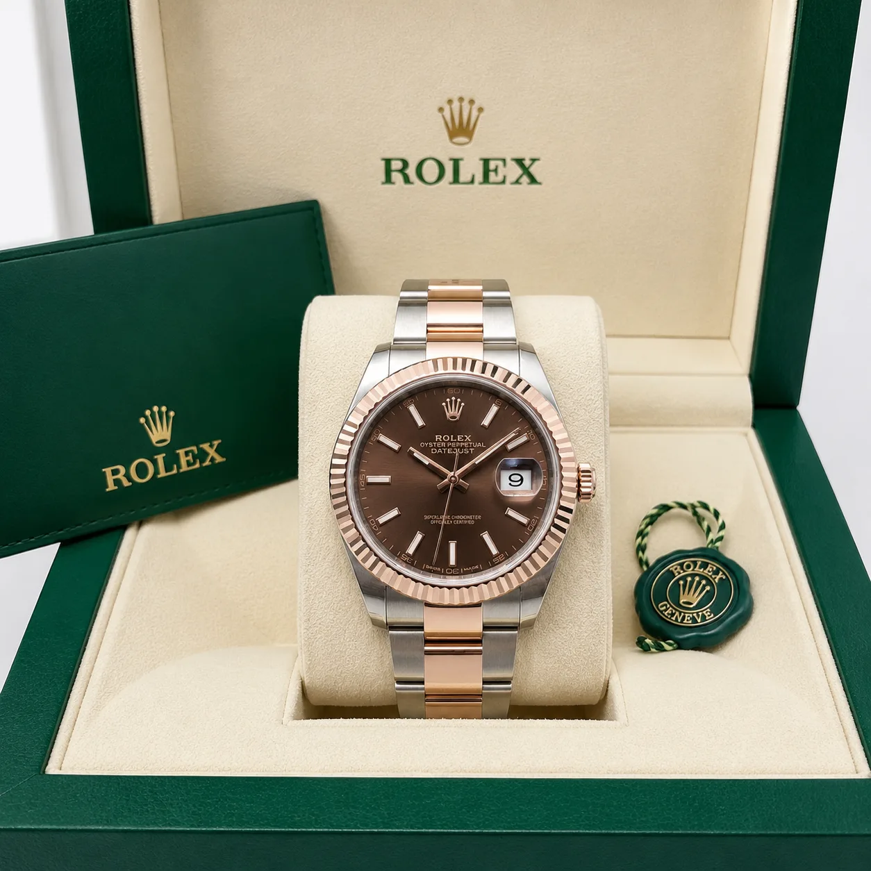 Rolex Datejust 126331-0001 41mm Chocolate Dial Fluted Bezel 904L Stainless Steel and 18K Everose Gold AI 头图 5 - 包装盒 [ai-shot:box-shot]