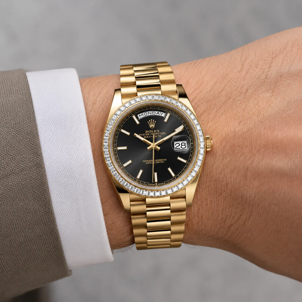 Rolex Day-Date 228398tbr-0041 40mm Cal.3255 18K Yellow Gold AI 头图 4 - 佩戴图 [ai-shot:wrist-shot]