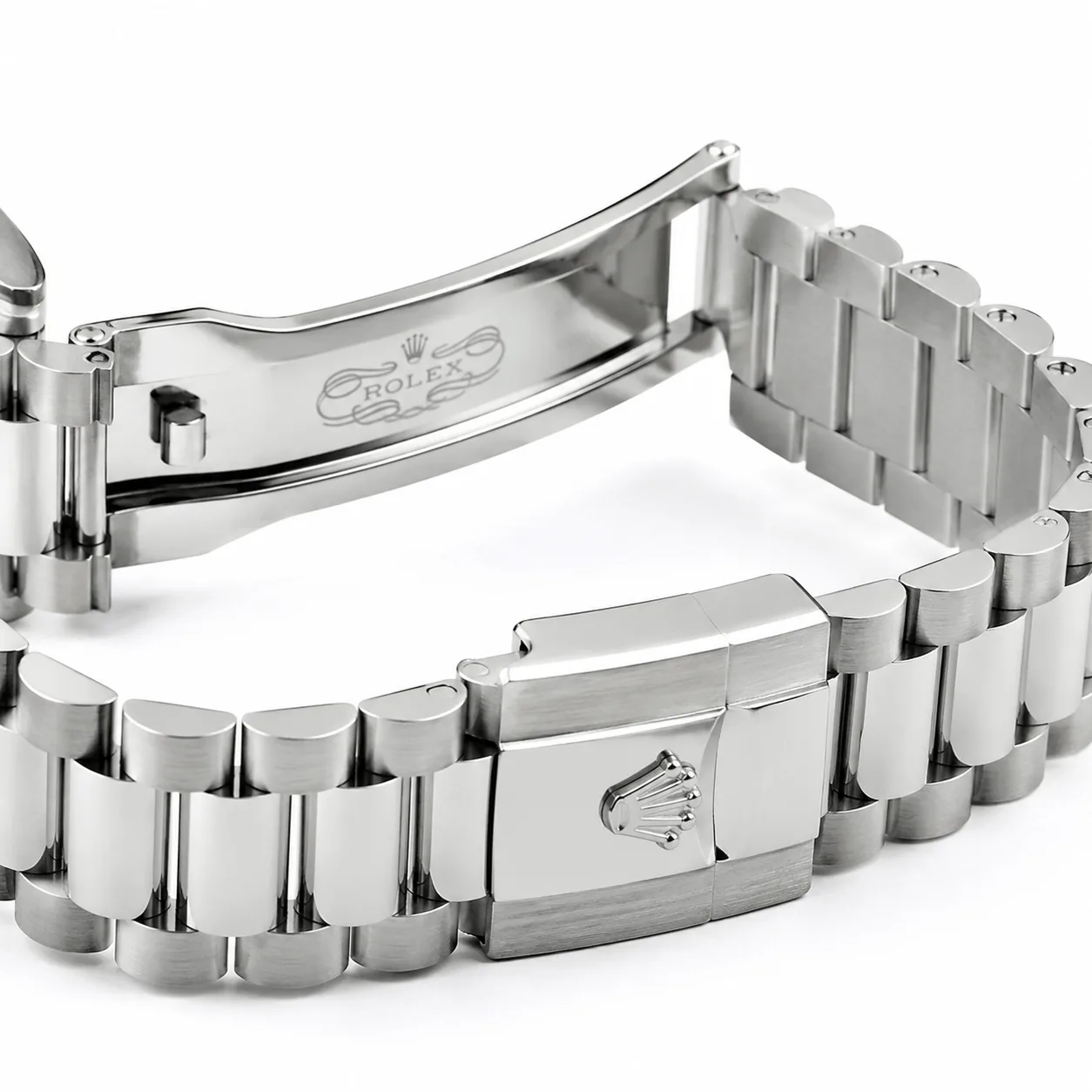 Rolex Day-Date 228239-0007 40mm Cal.3255 18K White Gold AI 头图 3 - 表扣表链 [ai-shot:bracelet-clasp]