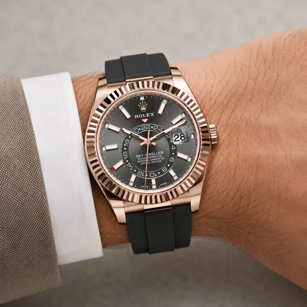 Rolex Sky-Dweller m326235-0006 42mm Cal.9001 18K Everose Gold AI 头图 4 - 佩戴图 [ai-shot:wrist-shot]