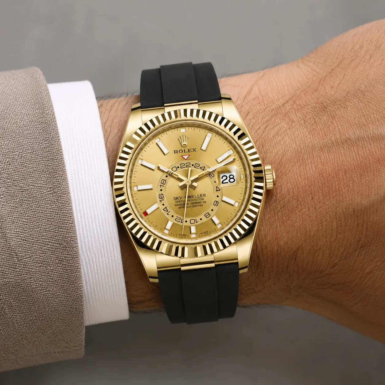 Rolex Sky-Dweller m326238-0007 42mm Cal.9001 18K Yellow Gold AI 头图 4 - 佩戴图 [ai-shot:wrist-shot]