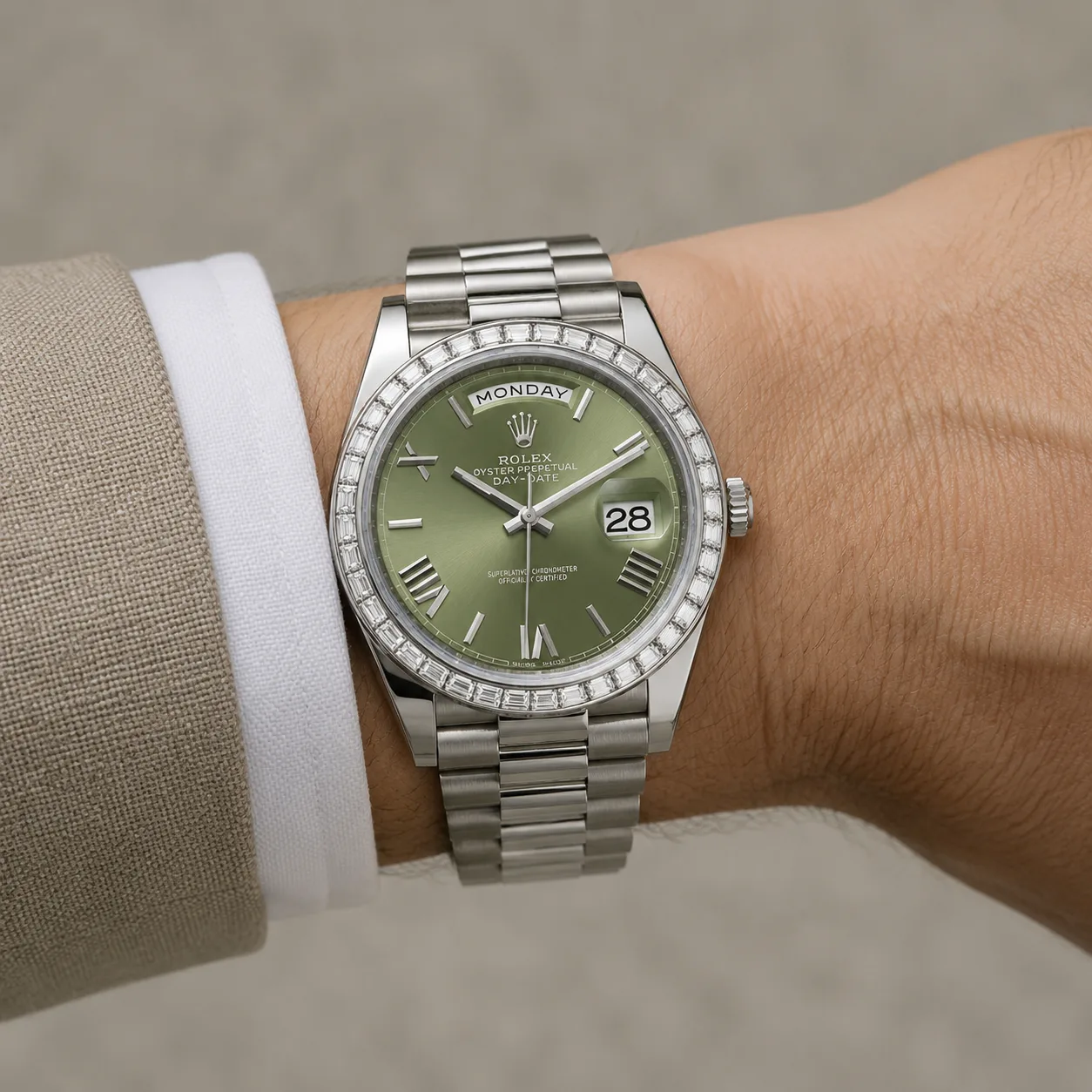 Rolex Day-Date m228396tbr-0020 40mm Cal.3255 950 Platinum AI 头图 4 - 佩戴图 [ai-shot:wrist-shot]