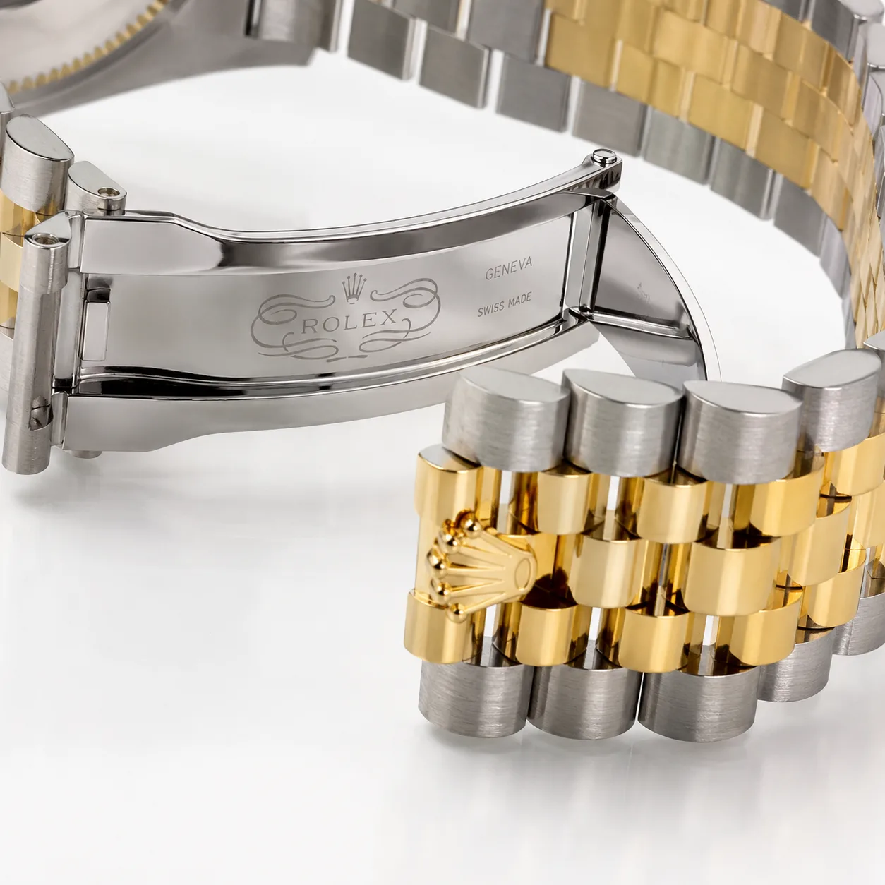 Rolex Day-Date m126233-0038 36mm White Dial Fluted Bezel 904L Stainless Steel and 18K Yellow Gold AI 头图 3 - 表扣表链 [ai-shot:bracelet-clasp]