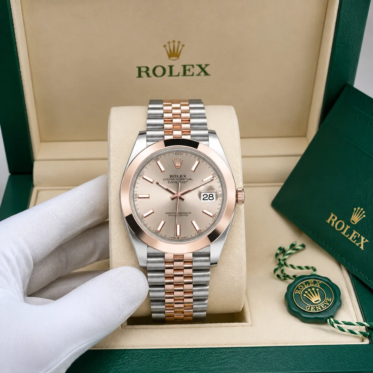 Rolex Datejust m126301-0010 41mm Cal.3235 904L Stainless Steel and 18K Everose Gold AI 头图 5 - 包装盒 [ai-shot:box-shot]
