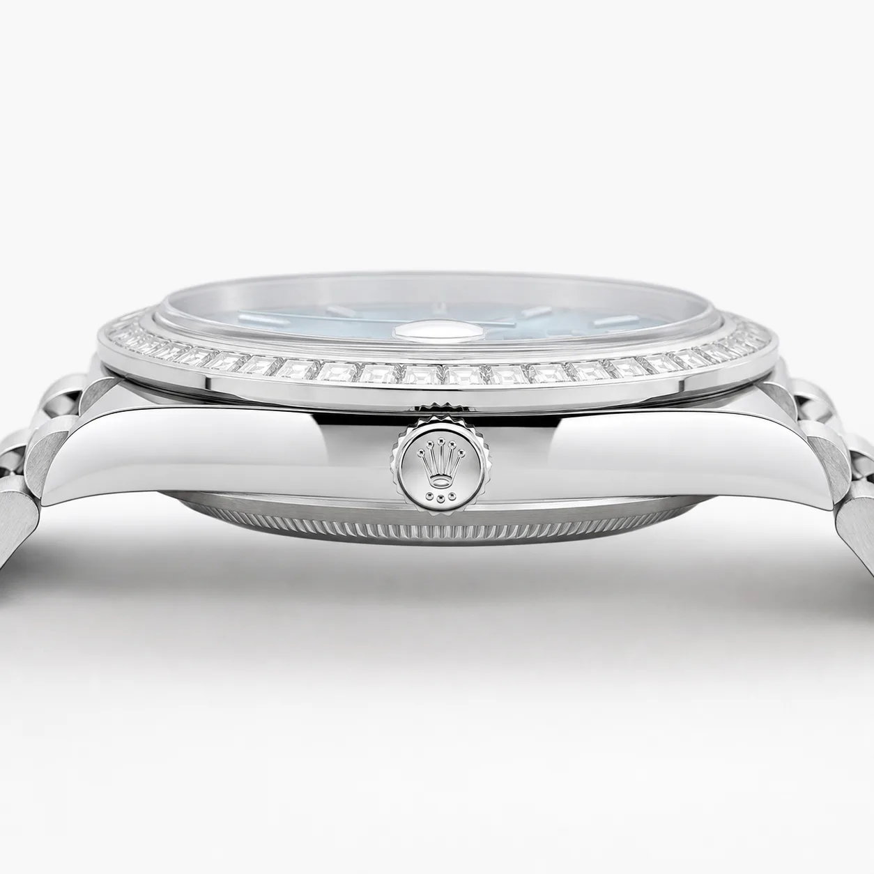Rolex Day-Date m228396tbr-0030 40mm Blue Dial Diamond-Set Bezel 950 Platinum AI 头图 2 - 侧面细节 [ai-shot:side-detail]