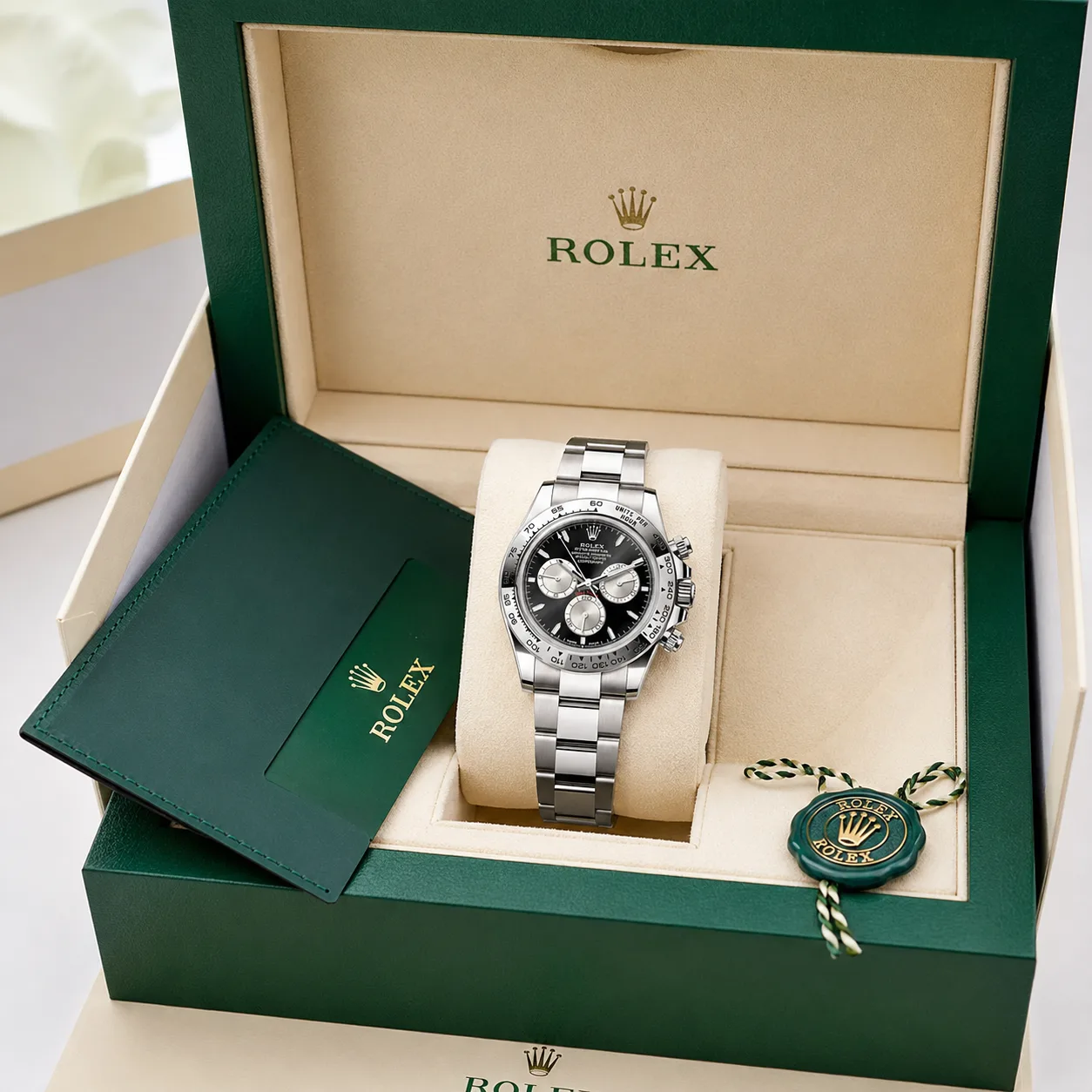 Rolex Cosmograph Daytona m126509-0001 40mm Cal.4131 18K White Gold AI 头图 5 - 包装盒 [ai-shot:box-shot]