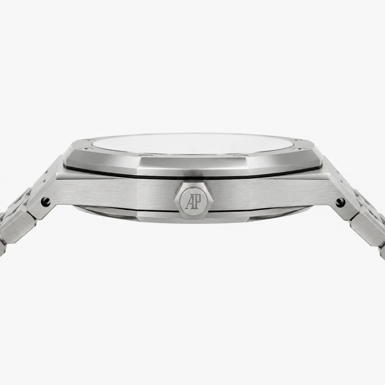 Audemars Piguet Royal Oak 15510ST.OO.1320ST.08 Cal.4302 White Dial AI 头图 2 - 侧面细节 [ai-shot:side-detail]