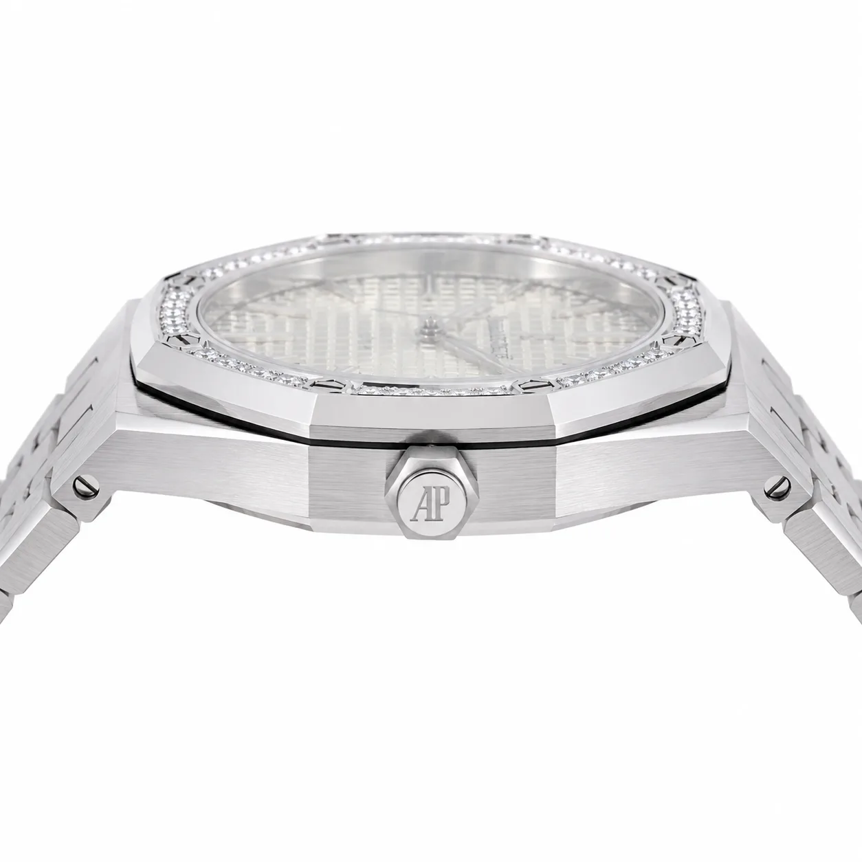 Audemars Piguet Royal Oak 15451ST.ZZ.1256ST.01 Cal.4302 Silver Grande Tapisserie Dial / Diamond Bezel AI 头图 2 - 侧面细节 [ai-shot:side-detail]