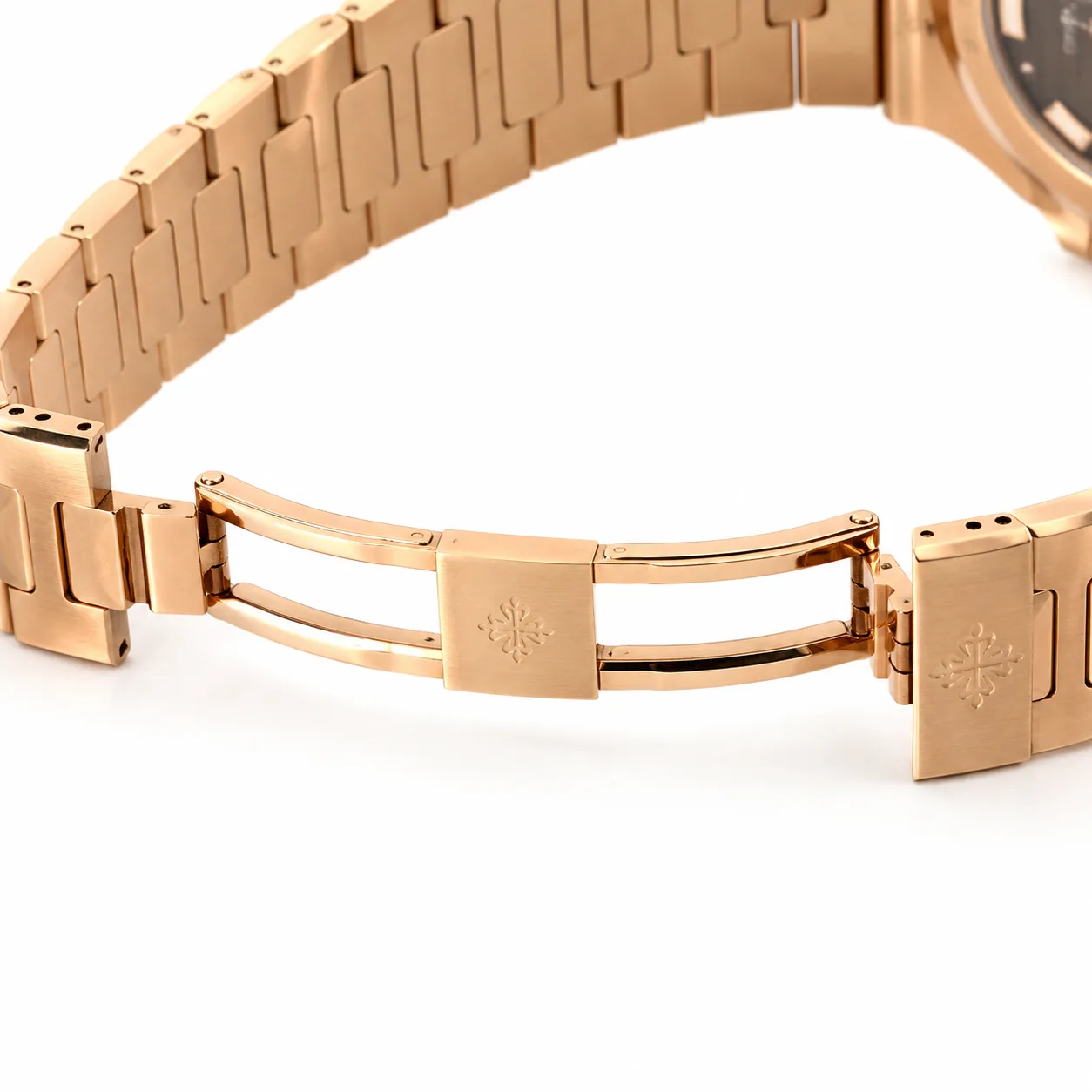Patek Philippe Nautilus 5711/1R-001 Cal.324 D-Blue Dial Everose Gold AI 头图 3 - 表扣表链 [ai-shot:bracelet-clasp]