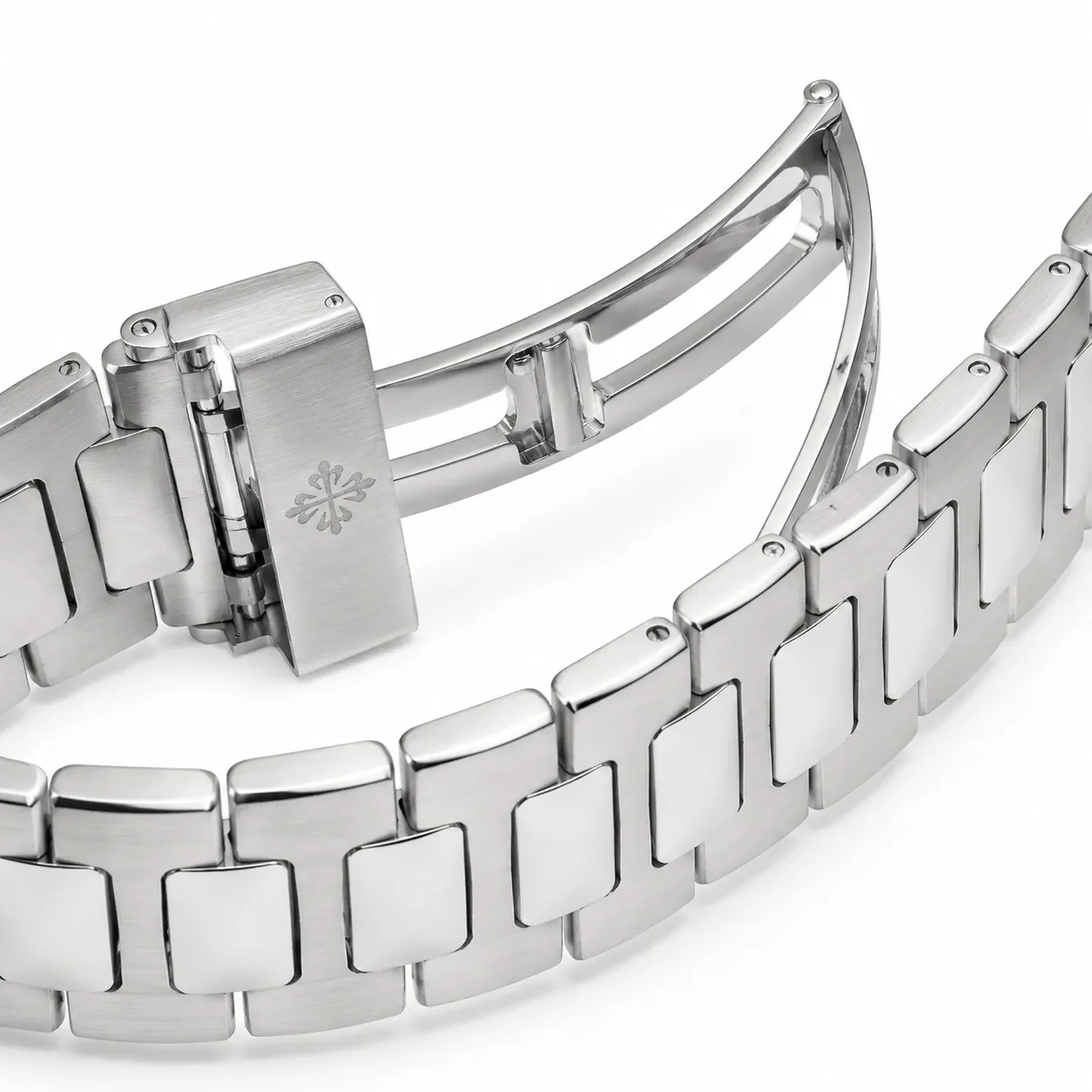 Patek Philippe Nautilus 5980/1A-014 Cal.CH 28-520 C AI 头图 3 - 表扣表链 [ai-shot:bracelet-clasp]