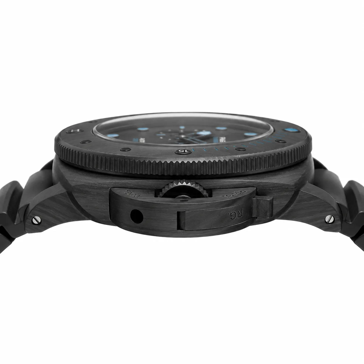 PANERAI 潜行 (Submersible) PAM01616 Cal.9010 AI 头图 2 - 侧面细节 [ai-shot:side-detail]
