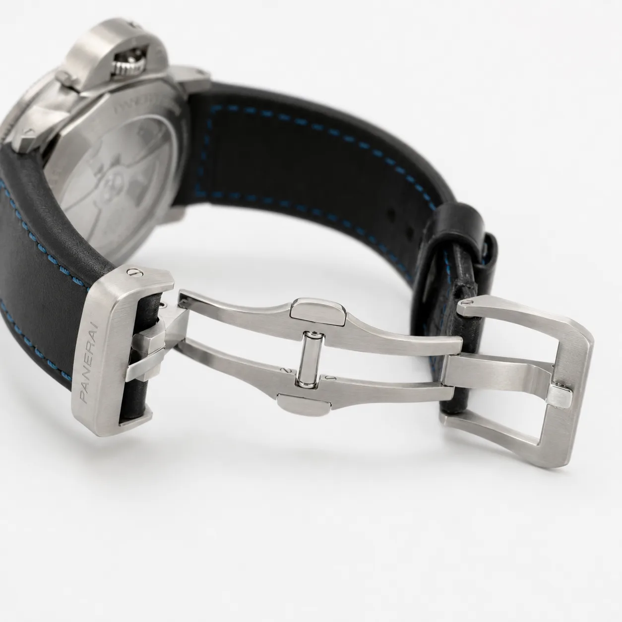 PANERAI 潜行系列 (Submersible) PAM006921 Cal.9010 Blue Dial Blue Bezel AI 头图 3 - 表扣表链 [ai-shot:bracelet-clasp]