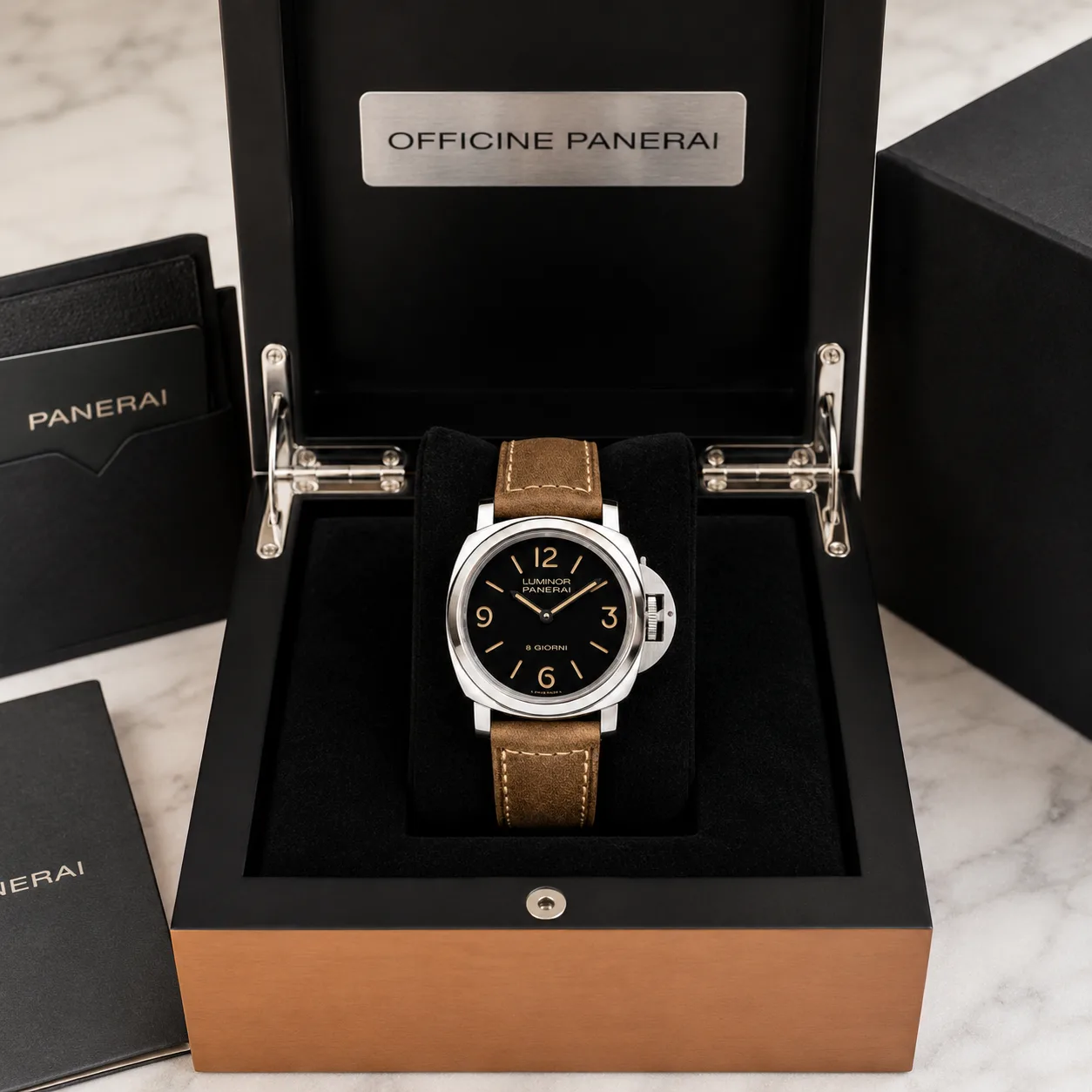 PANERAI 庐米诺系列 (Luminor) PAM00914 Cal.5000 Black Dial AI 头图 5 - 包装盒 [ai-shot:box-shot]