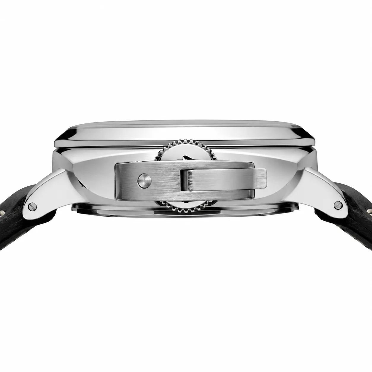 PANERAI 庐米诺系列 (Luminor) PAM01084 Cal.6000 Black Dial Steel Bezel AI 头图 2 - 侧面细节 [ai-shot:side-detail]