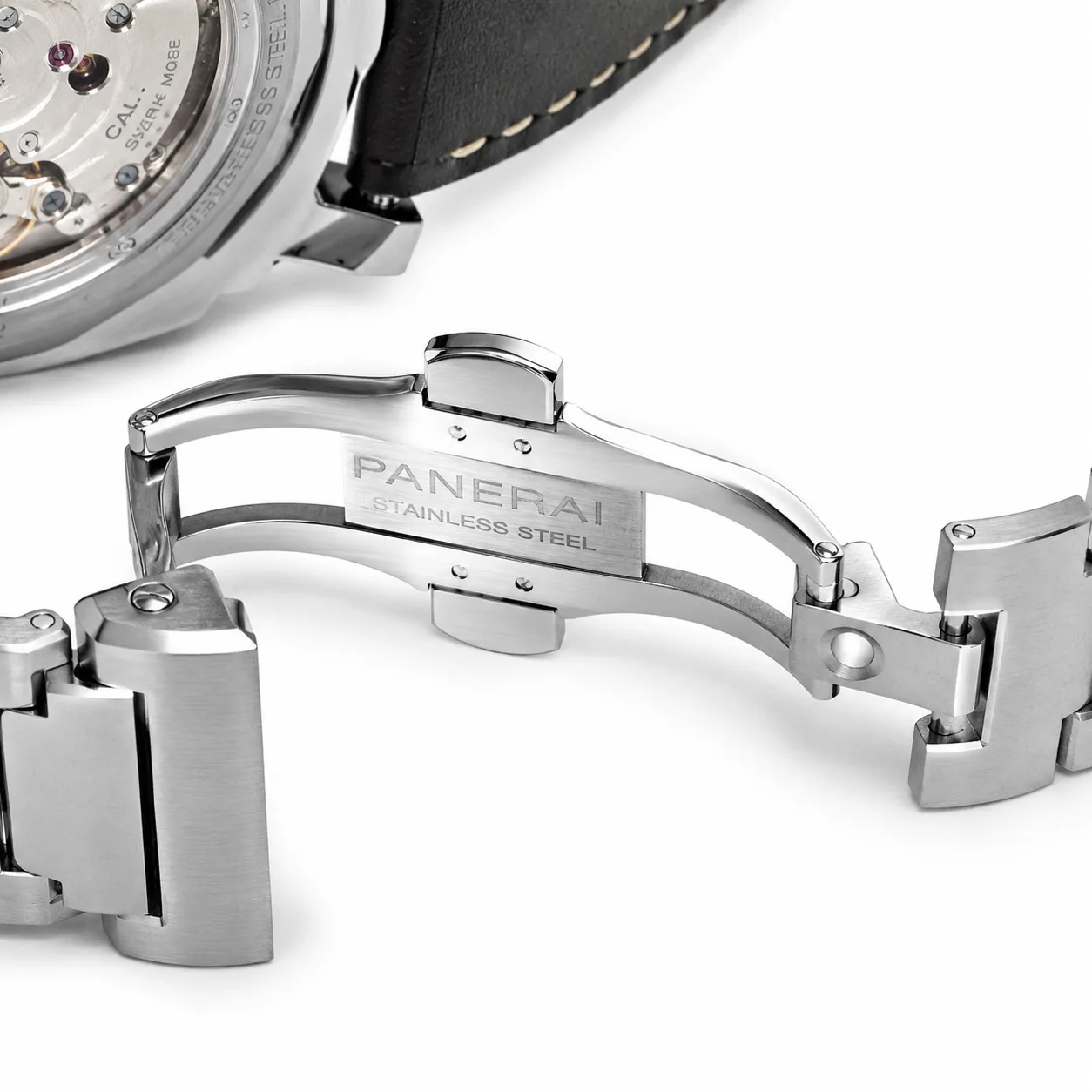 PANERAI 庐米诺系列 (Luminor) PAM01084 Cal.6000 Black Dial Steel Bezel AI 头图 3 - 表扣表链 [ai-shot:bracelet-clasp]