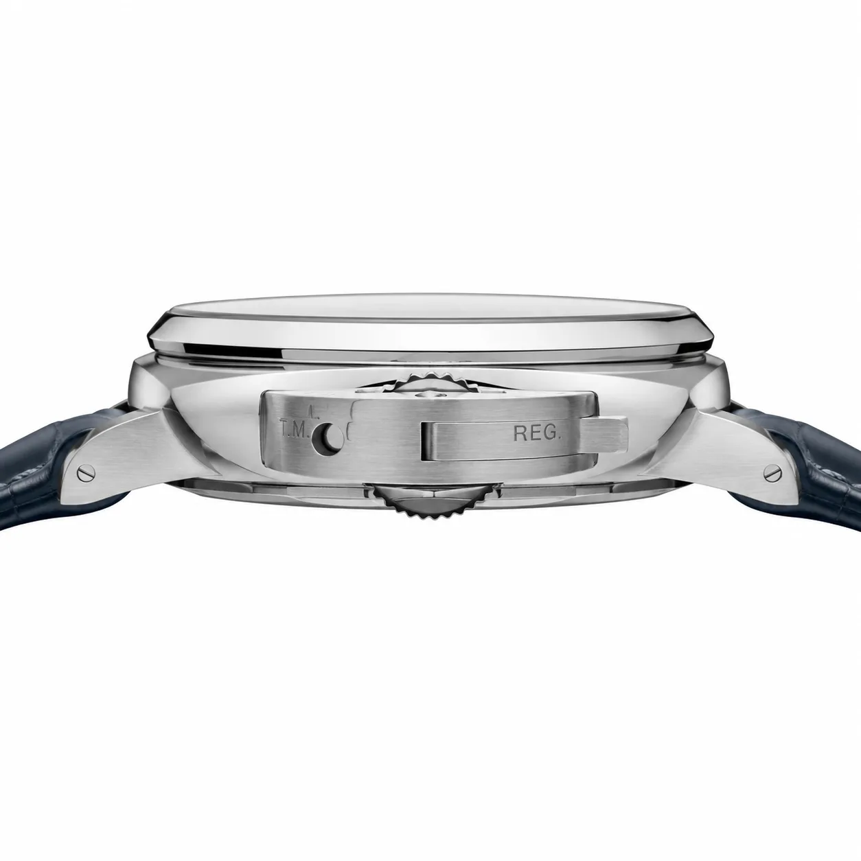 PANERAI 庐米诺系列 (Luminor) PAM01575 Cal.4100 D-Blue Dial AI 头图 2 - 侧面细节 [ai-shot:side-detail]