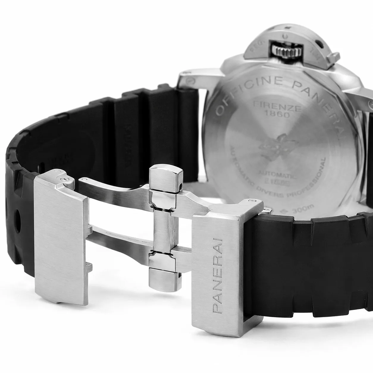 PANERAI 潜行系列 (Submersible) PAM00682 Cal.9010 Black Dial Black Bezel AI 头图 3 - 表扣表链 [ai-shot:bracelet-clasp]