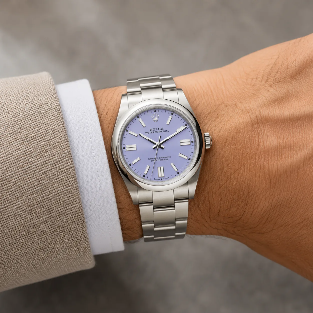 Rolex Oyster Perpetual m134300-0012 41mm Cal.3230 904L Stainless Steel AI 头图 4 - 佩戴图 [ai-shot:wrist-shot]