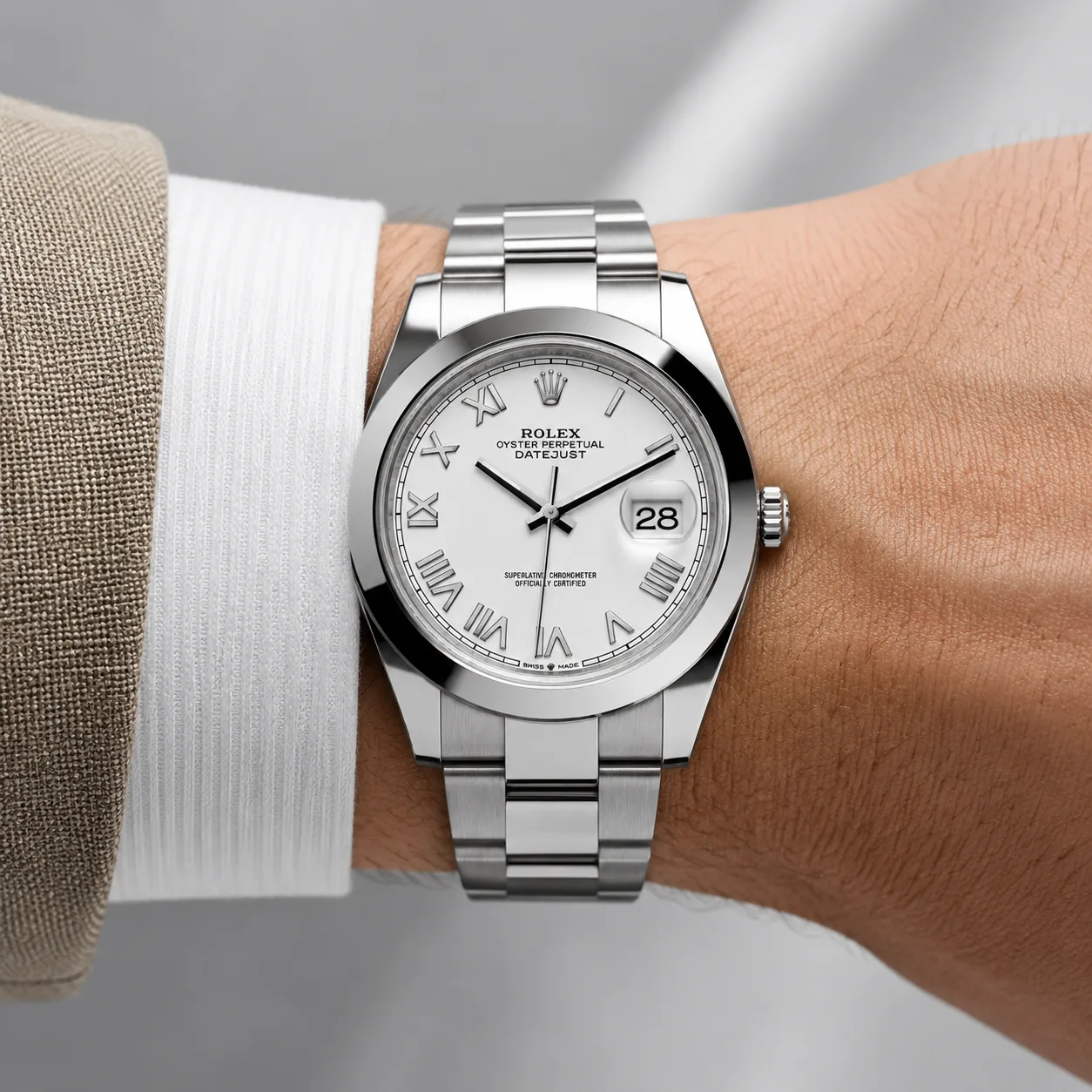 Rolex Datejust m126300-0027 41mm Cal.3235 904L Stainless Steel AI 头图 4 - 佩戴图 [ai-shot:wrist-shot]