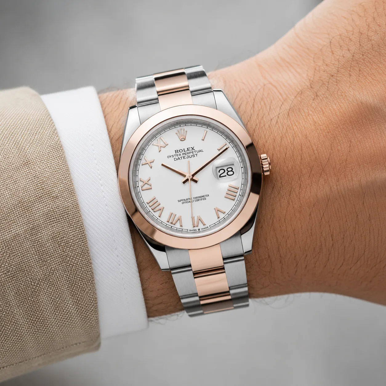 Rolex Datejust m126301-0025 41mm Cal.3235 904L Stainless Steel and 18K Everose Gold AI 头图 4 - 佩戴图 [ai-shot:wrist-shot]