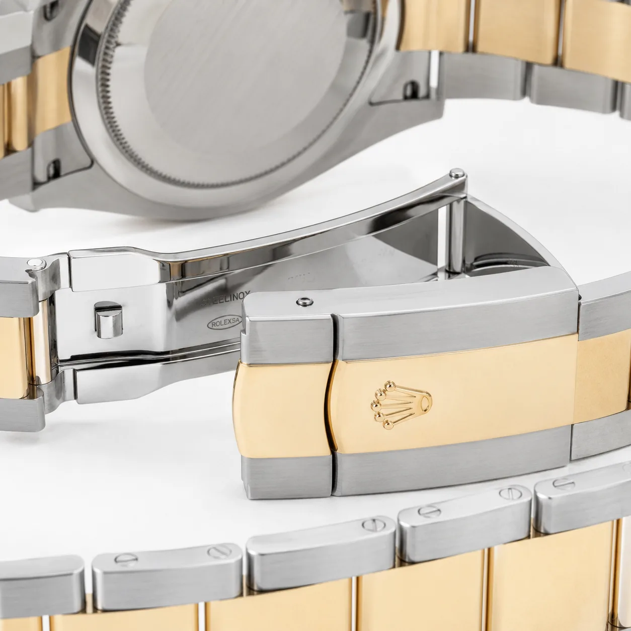 Rolex Datejust m126303-0025 41mm Cal.3235 904L Stainless Steel and 18K Yellow Gold AI 头图 3 - 表扣表链 [ai-shot:bracelet-clasp]
