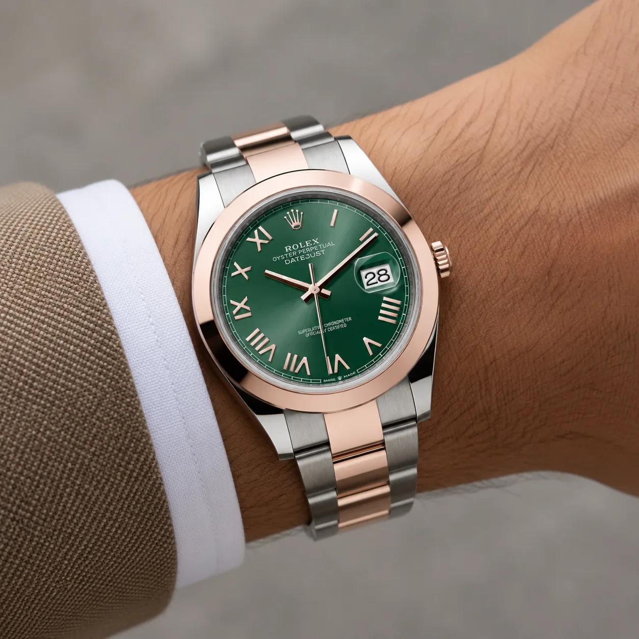 Rolex Datejust m126301-0021 41mm Cal.3235 904L Stainless Steel and 18K Everose Gold AI 头图 4 - 佩戴图 [ai-shot:wrist-shot]