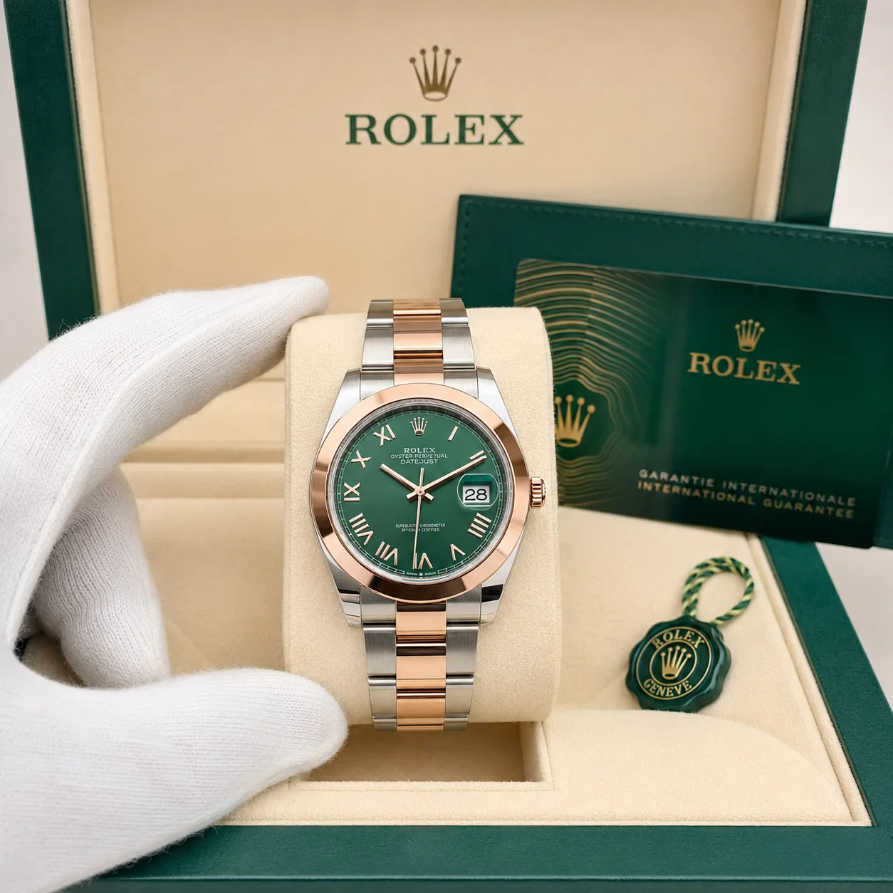 Rolex Datejust m126301-0021 41mm Cal.3235 904L Stainless Steel and 18K Everose Gold AI 头图 5 - 包装盒 [ai-shot:box-shot]