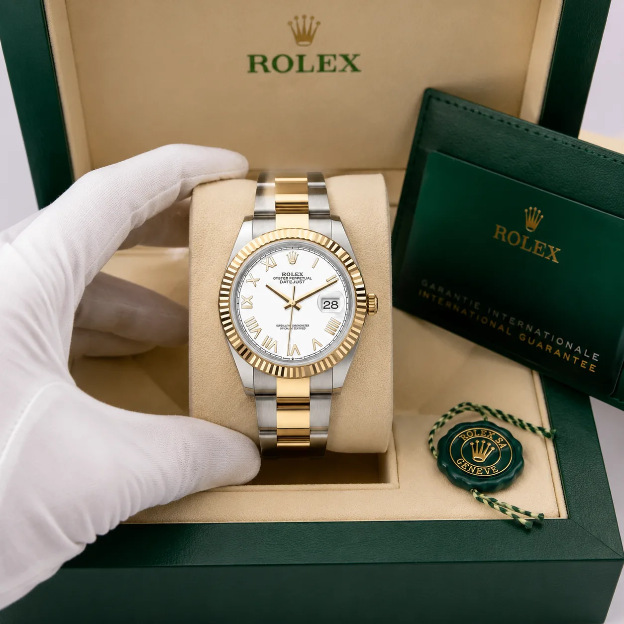 Rolex Datejust m126333-0025 41mm Cal.3235 904L Stainless Steel and 18K Yellow Gold AI 头图 5 - 包装盒 [ai-shot:box-shot]