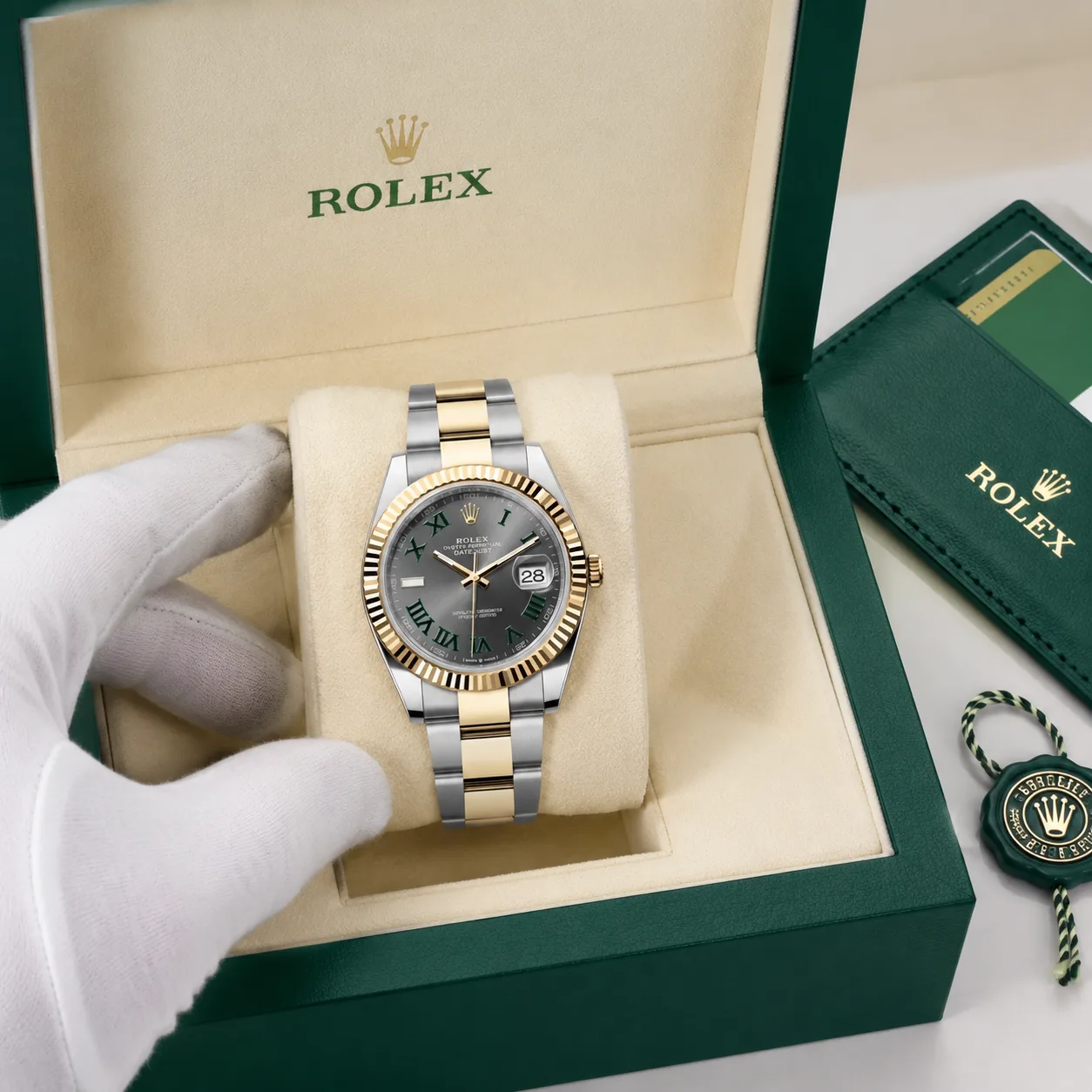 Rolex Datejust 126334-0006 Cal.3235 Slate Dial AI 头图 5 - 包装盒 [ai-shot:box-shot]
