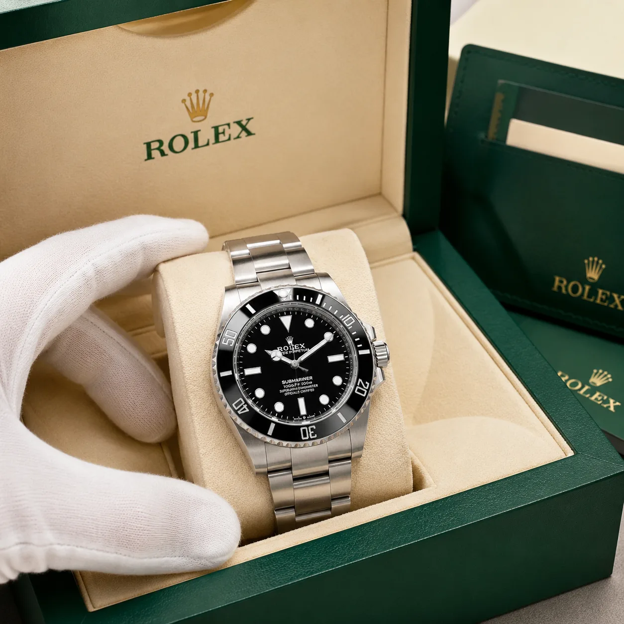 Rolex Submariner m124060-0001 41mm Cal.3230 / Cerachrom 904L Stainless Steel AI 头图 5 - 包装盒 [ai-shot:box-shot]