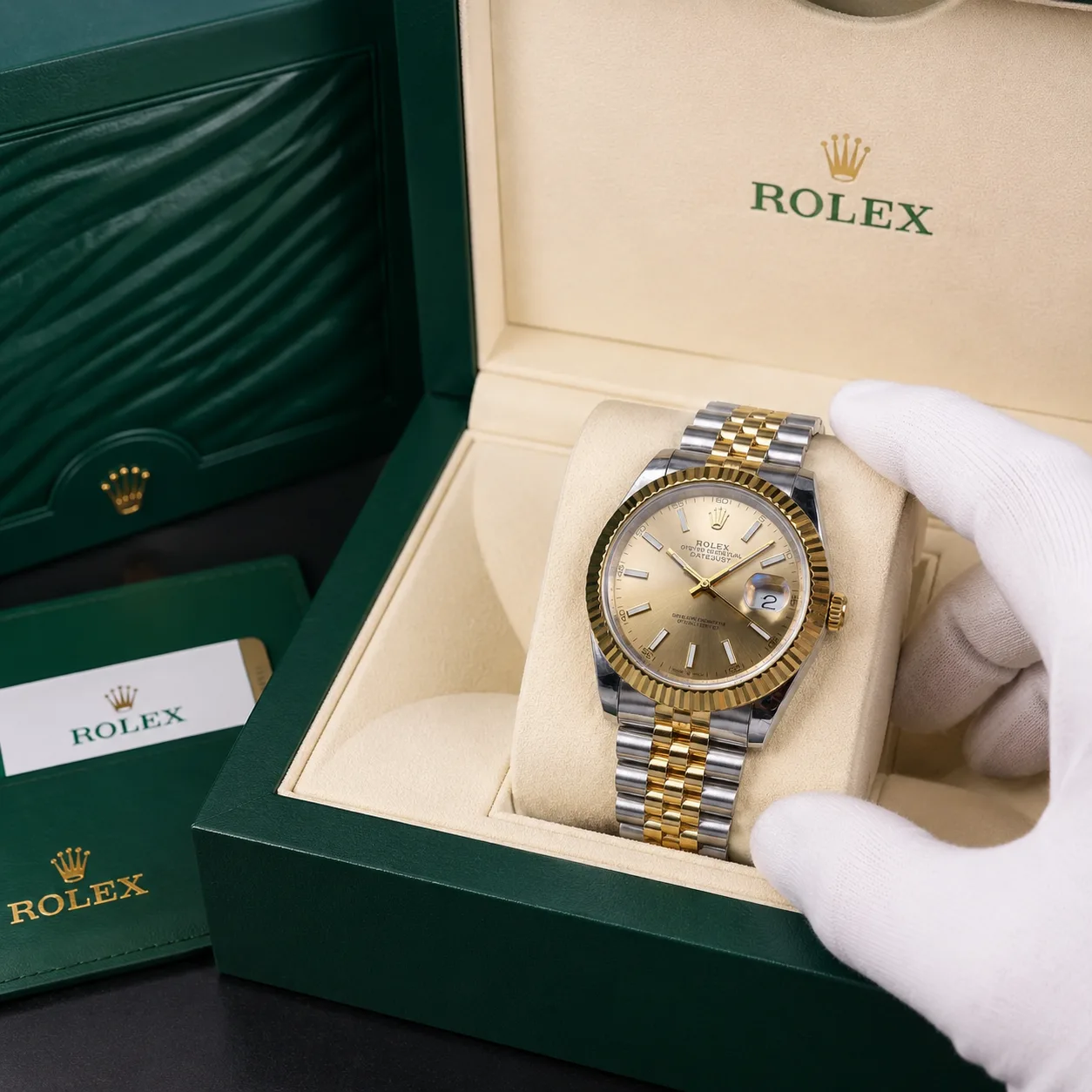 Rolex Datejust M126333-0010 Cal.3235 Fluted Bezel Two Tone AI 头图 5 - 包装盒 [ai-shot:box-shot]