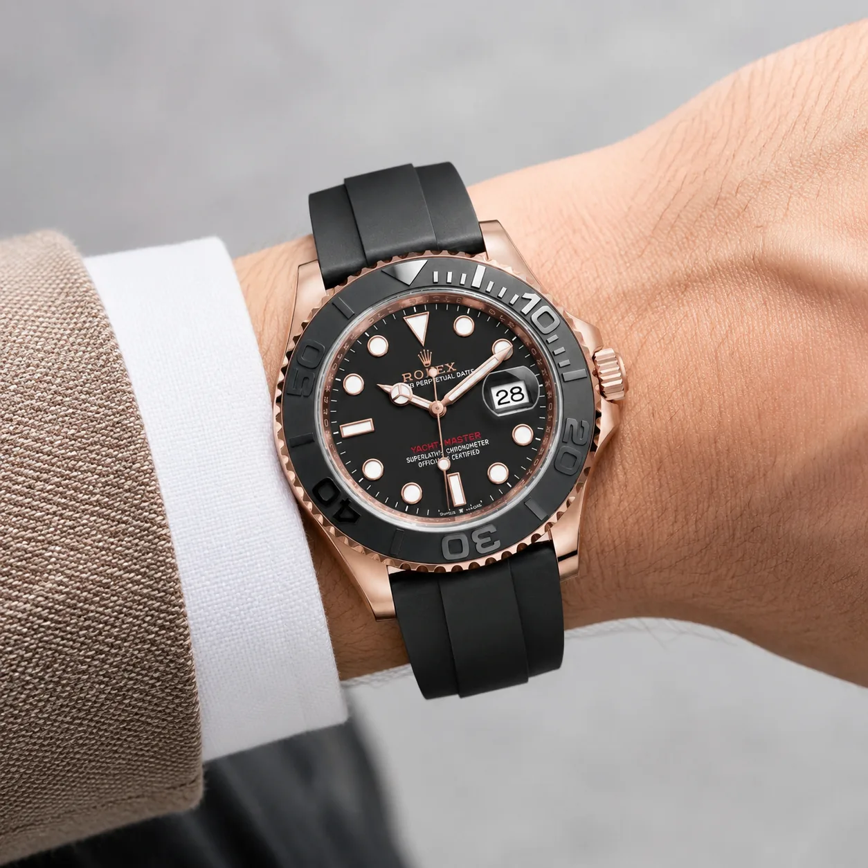 Rolex Yacht-Master m126655-0002 40mm Cal.3235 / Cerachrom 18K Everose Gold AI 头图 4 - 佩戴图 [ai-shot:wrist-shot]