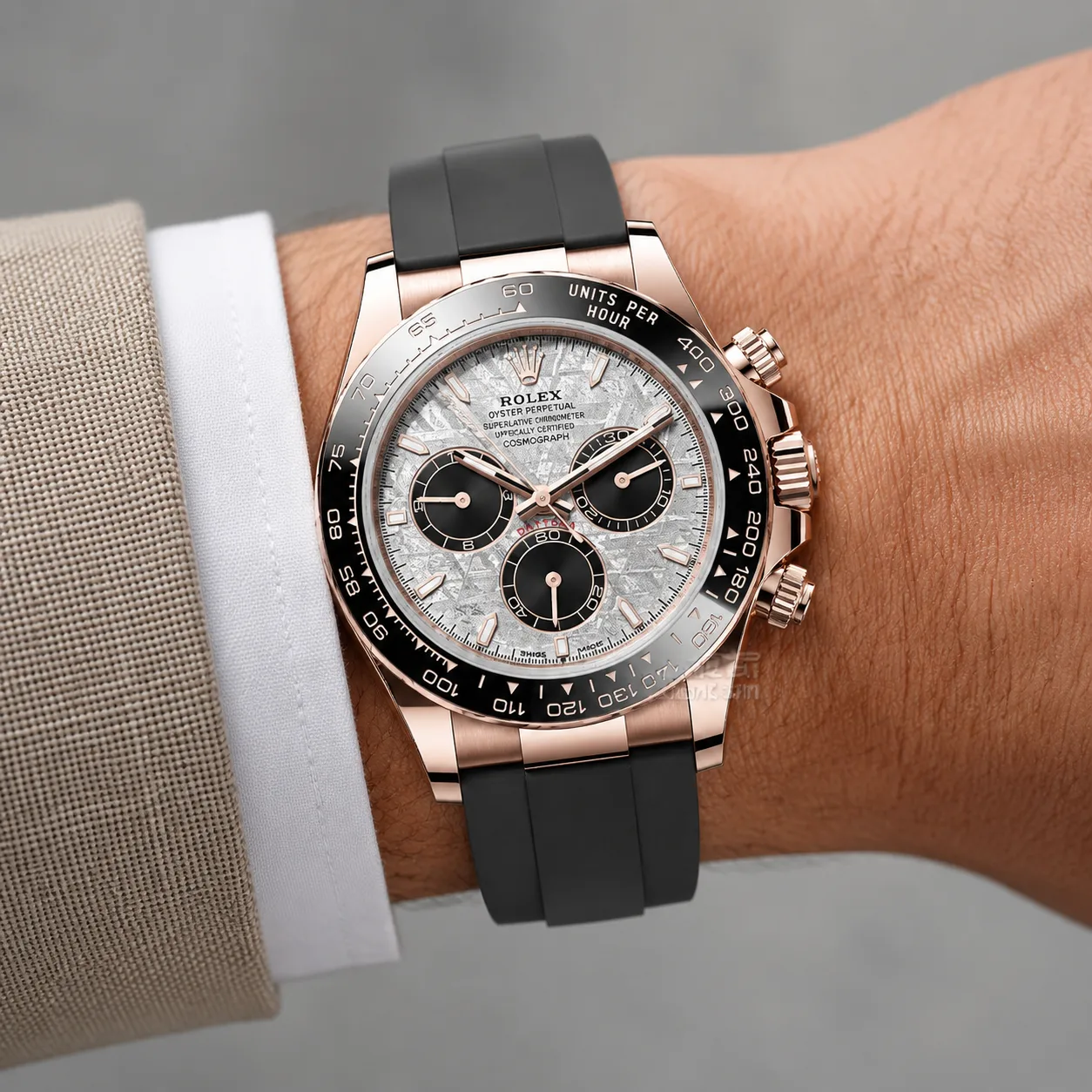 Rolex Cosmograph Daytona m126515LN-0008 40mm Cal.4131 / Cerachrom 18K Everose Gold AI 头图 4 - 佩戴图 [ai-shot:wrist-shot]