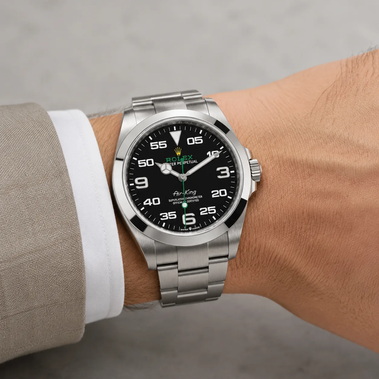 Rolex Air-King M126900-0001 40mm Cal.3230 904L Stainless Steel AI 头图 4 - 佩戴图 [ai-shot:wrist-shot]
