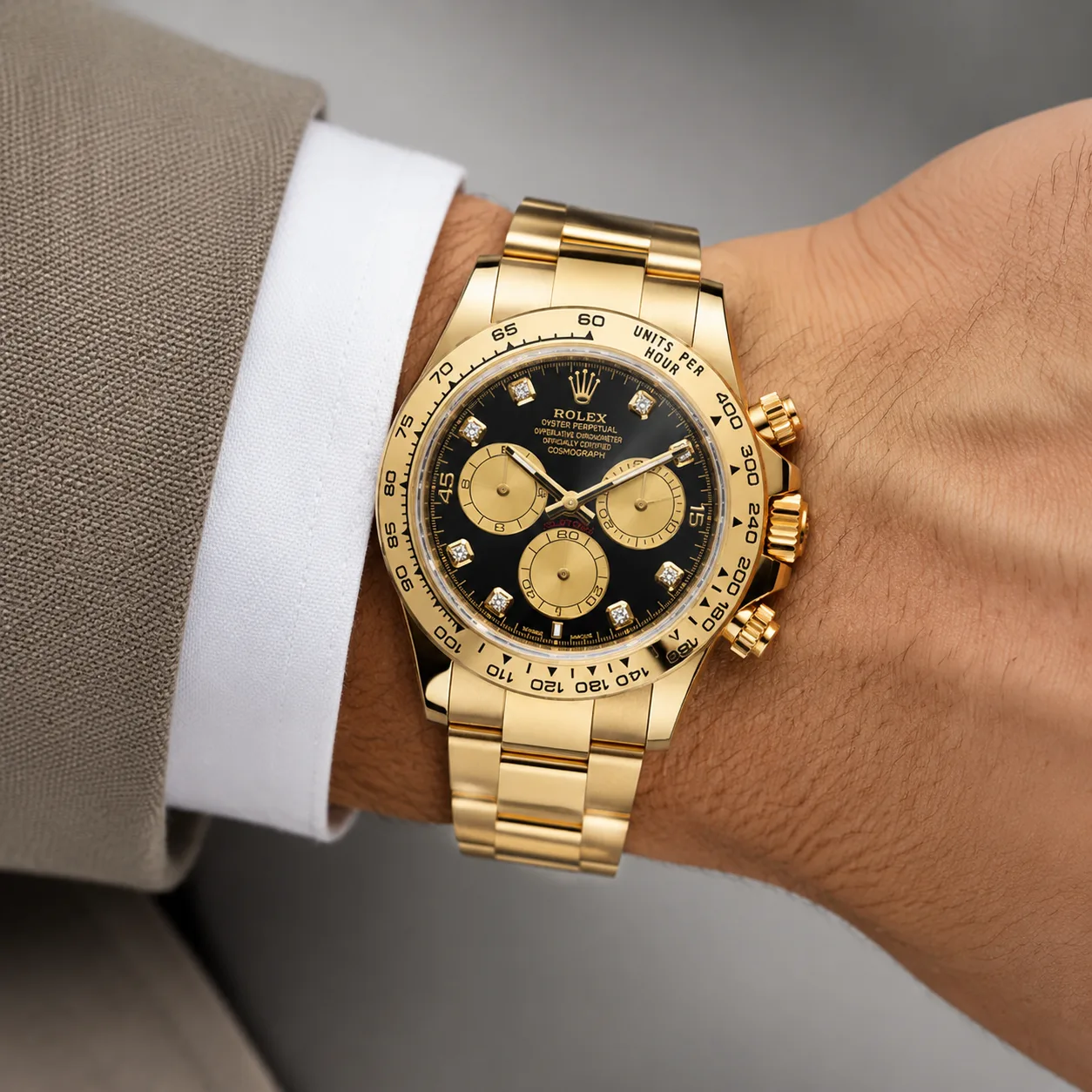 Rolex Cosmograph Daytona m126508-0003 40mm Cal.4131 / 18K 18K Yellow Gold AI 头图 4 - 佩戴图 [ai-shot:wrist-shot]