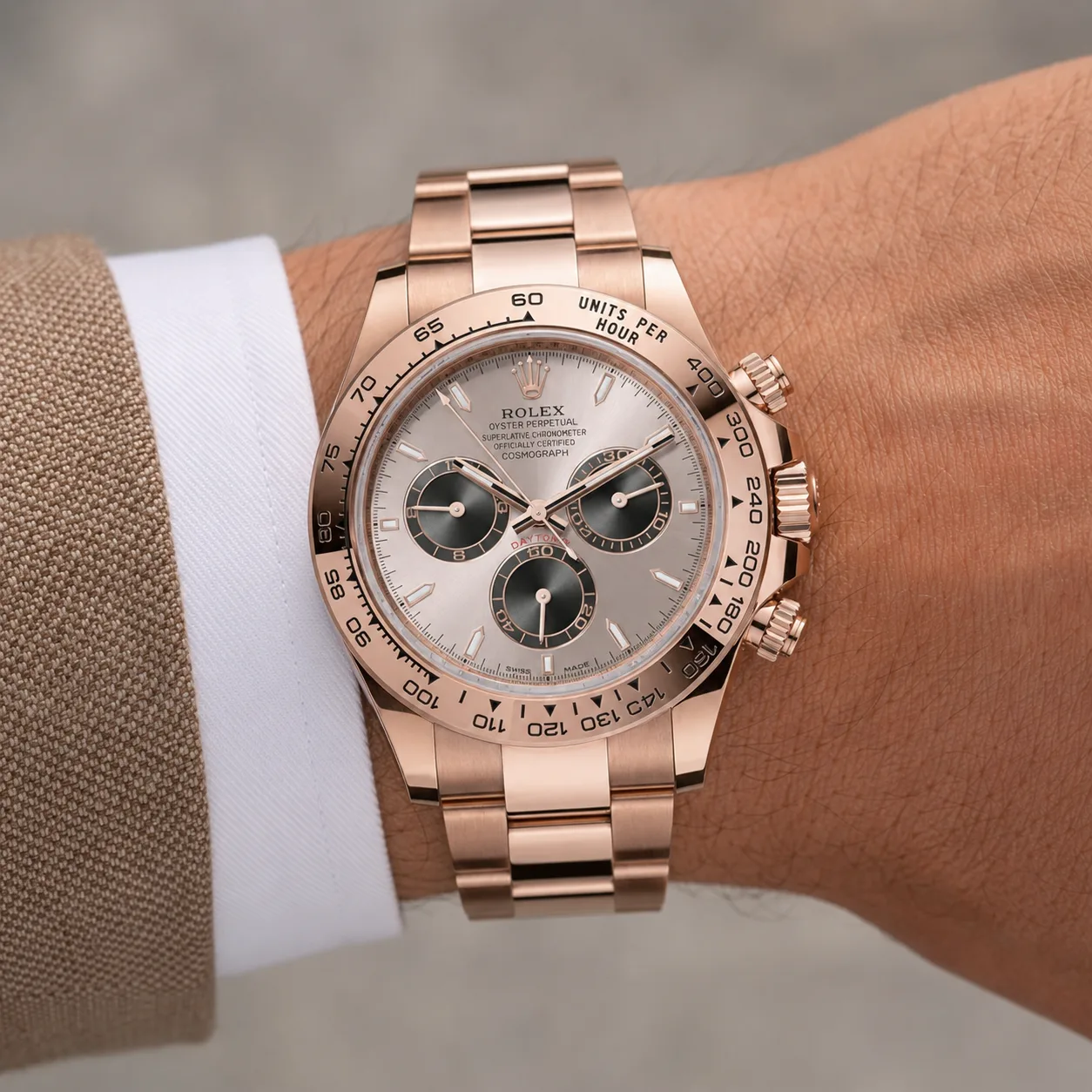 Rolex Cosmograph Daytona m126505-0003 40mm Cal.4131 / 18K 18K Everose Gold AI 头图 4 - 佩戴图 [ai-shot:wrist-shot]