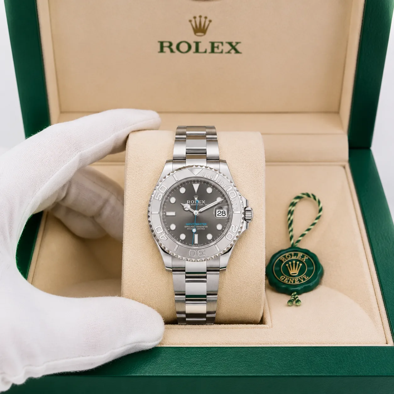 Rolex Yacht-Master m268622-0002 37mm Calibre 2236 Slate Grey / Platinum Bezel 950 Platinum AI 头图 5 - 包装盒 [ai-shot:box-shot]