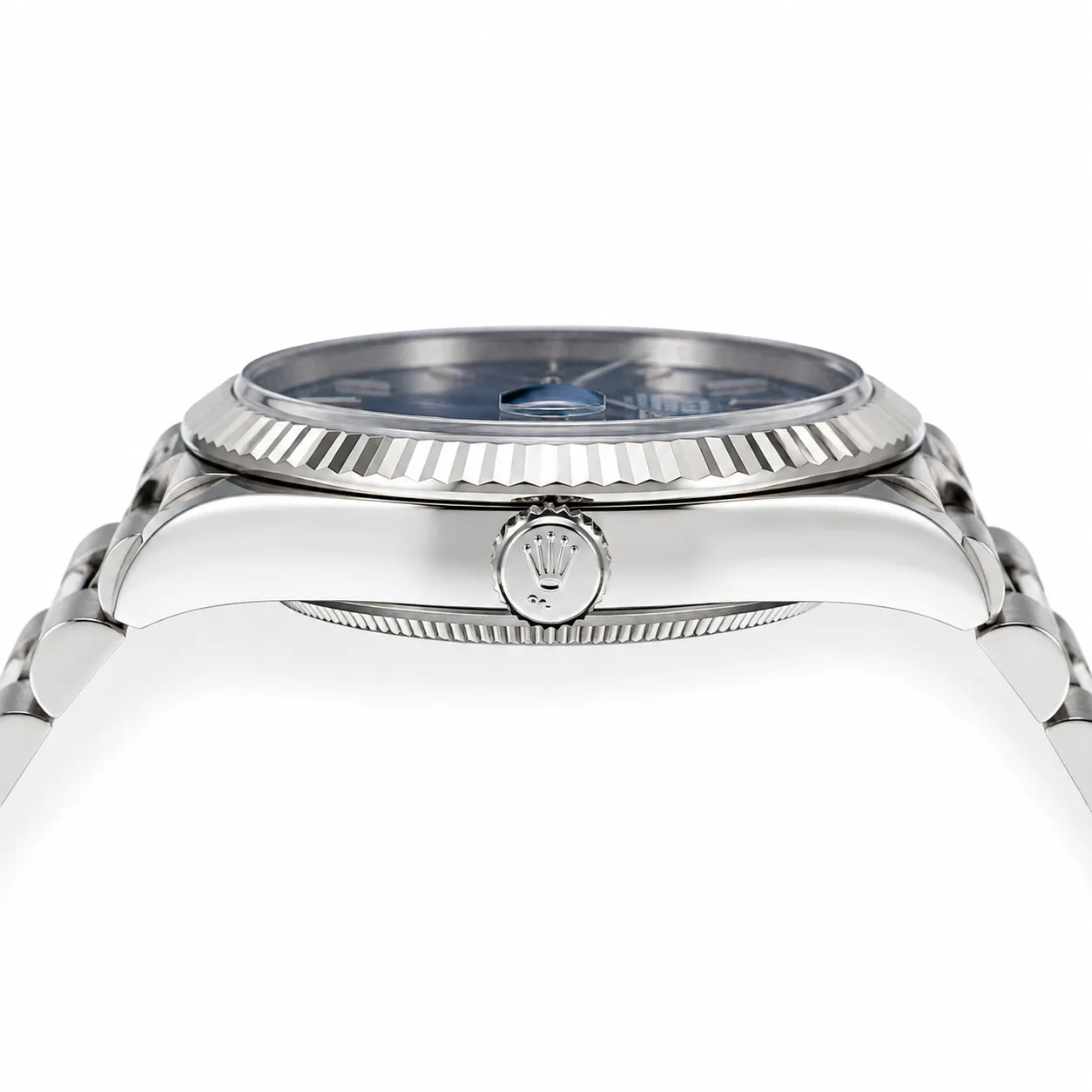 Rolex Day-Date 228239-0076 Cal.3255 Blue Dial Fluted Bezel Two Tone AI 头图 2 - 侧面细节 [ai-shot:side-detail]