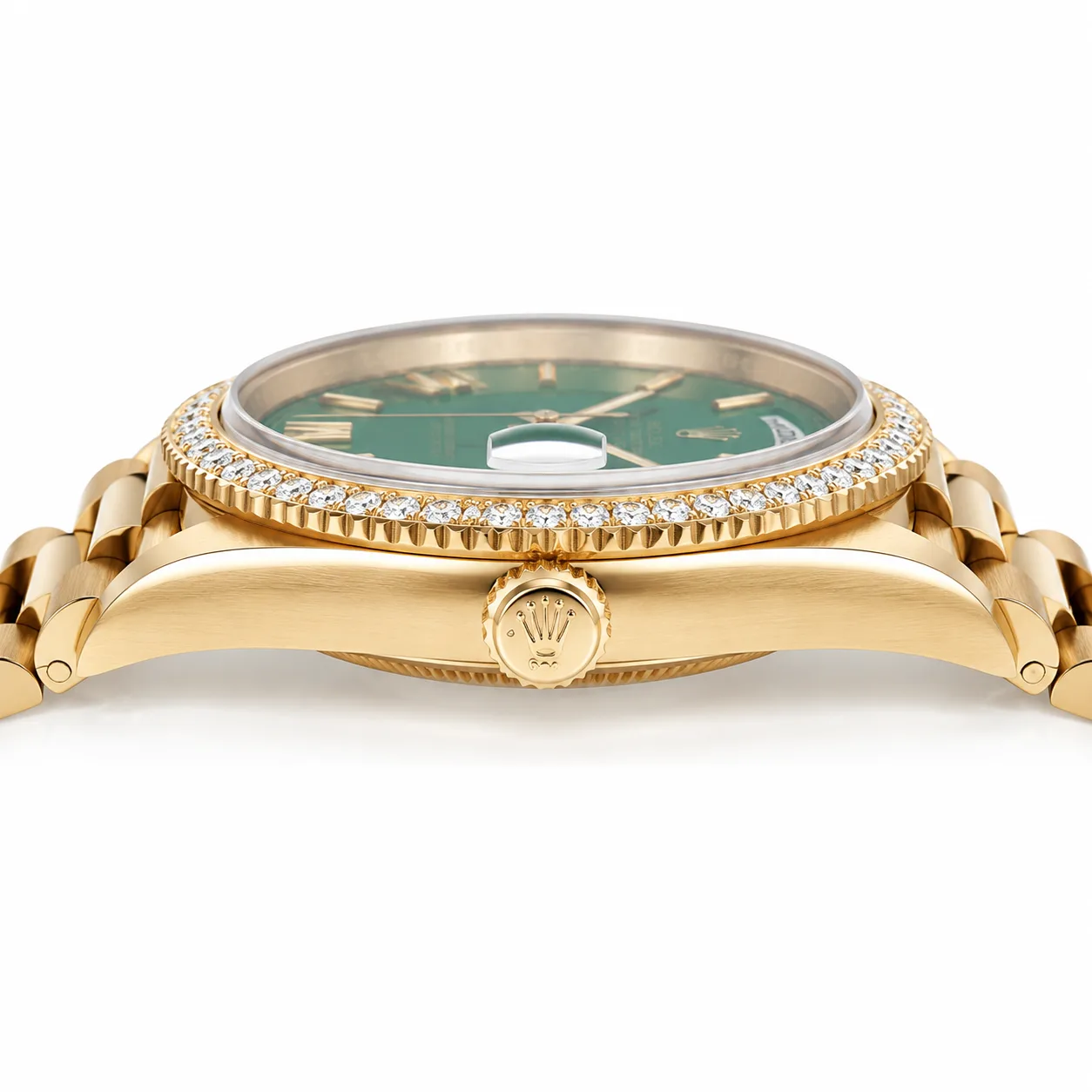Rolex Day-Date m228348rbr-0040 40mm Calibre 3255 Green / Diamond-Set Bezel 18K Yellow Gold AI 头图 2 - 侧面细节 [ai-shot:side-detail]
