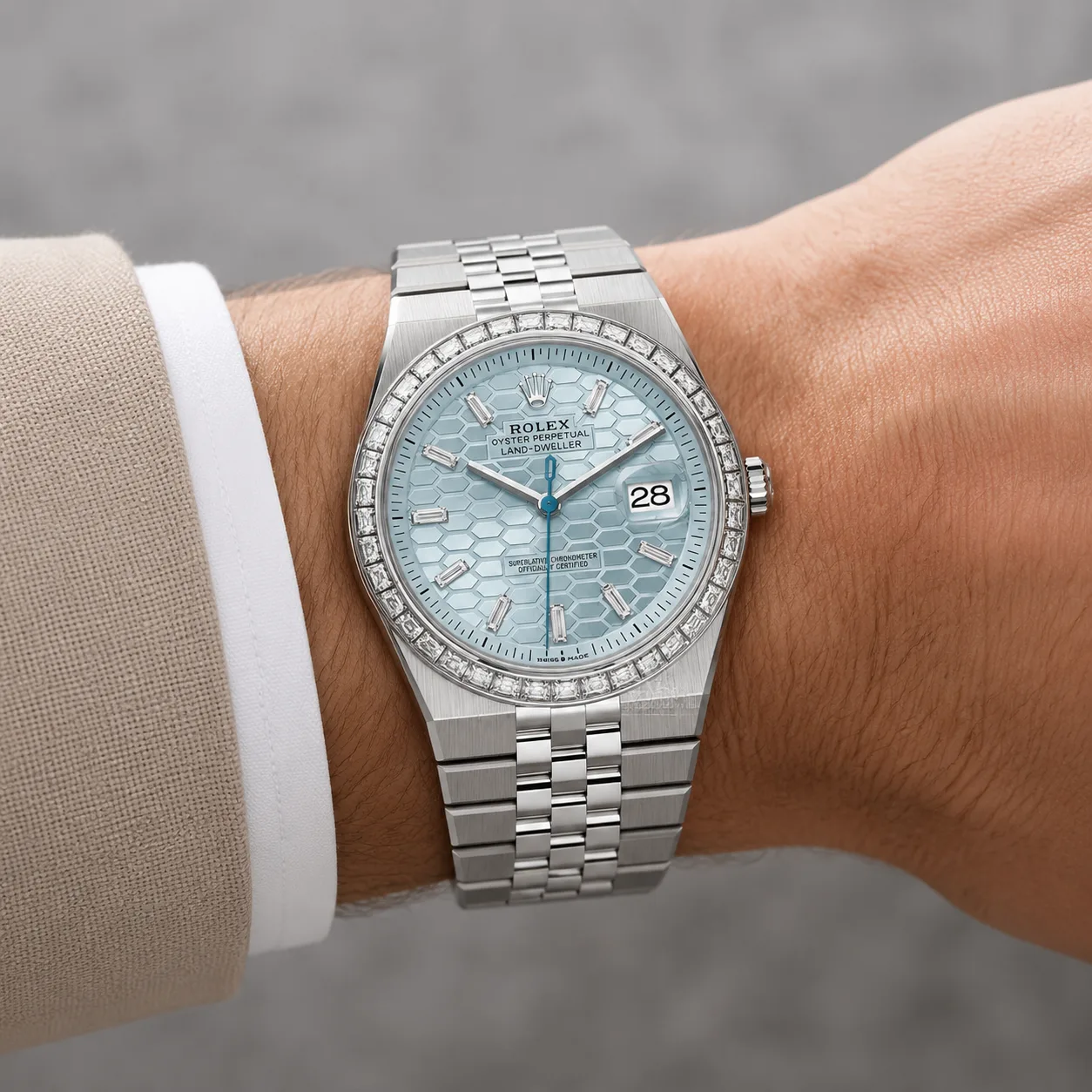 Rolex Land-Dweller m127386TBR-0001 40mm Calibre 7135 950 Platinum AI 头图 4 - 佩戴图 [ai-shot:wrist-shot]