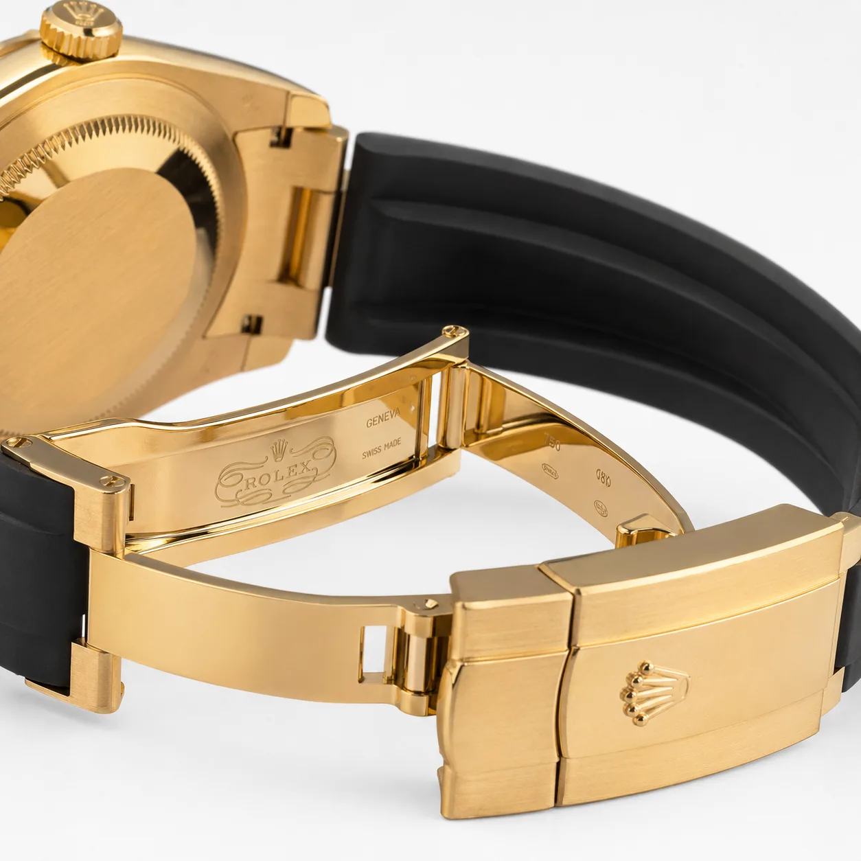 Rolex Sky-Dweller m336238-0004 42mm Calibre 9002 Green / Fluted Bezel 18K Yellow Gold AI 头图 3 - 表扣表链 [ai-shot:bracelet-clasp]