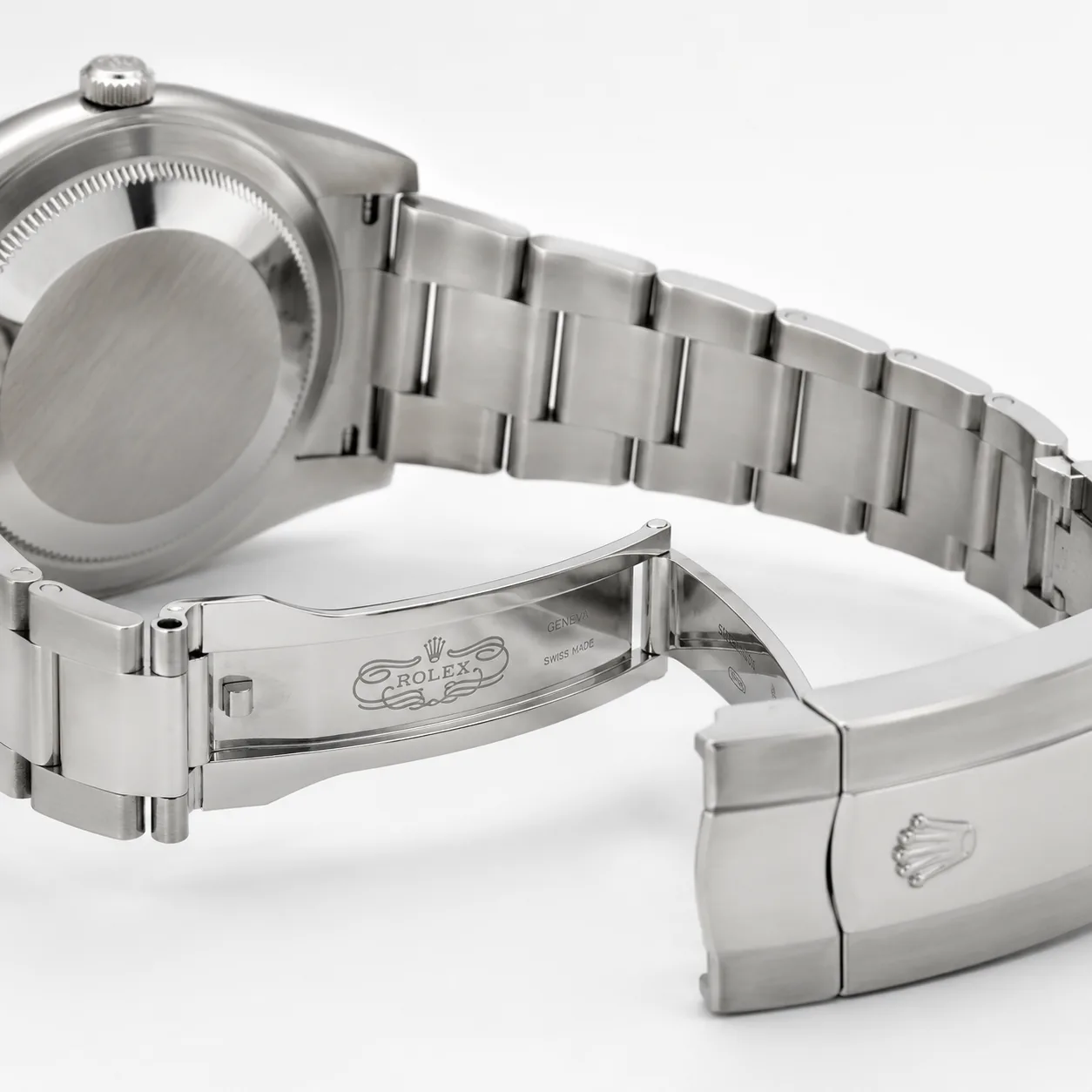 Rolex Oyster Perpetual M124300-0002 Cal.3230 Black Dial AI 头图 3 - 表扣表链 [ai-shot:bracelet-clasp]