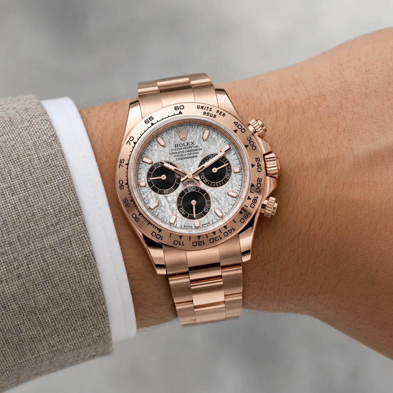 Rolex Cosmograph Daytona m116505-0014 40mm Calibre 4130 Everose / Everose Gold Bezel 18K Everose Gold AI 头图 4 - 佩戴图 [ai-shot:wrist-shot]