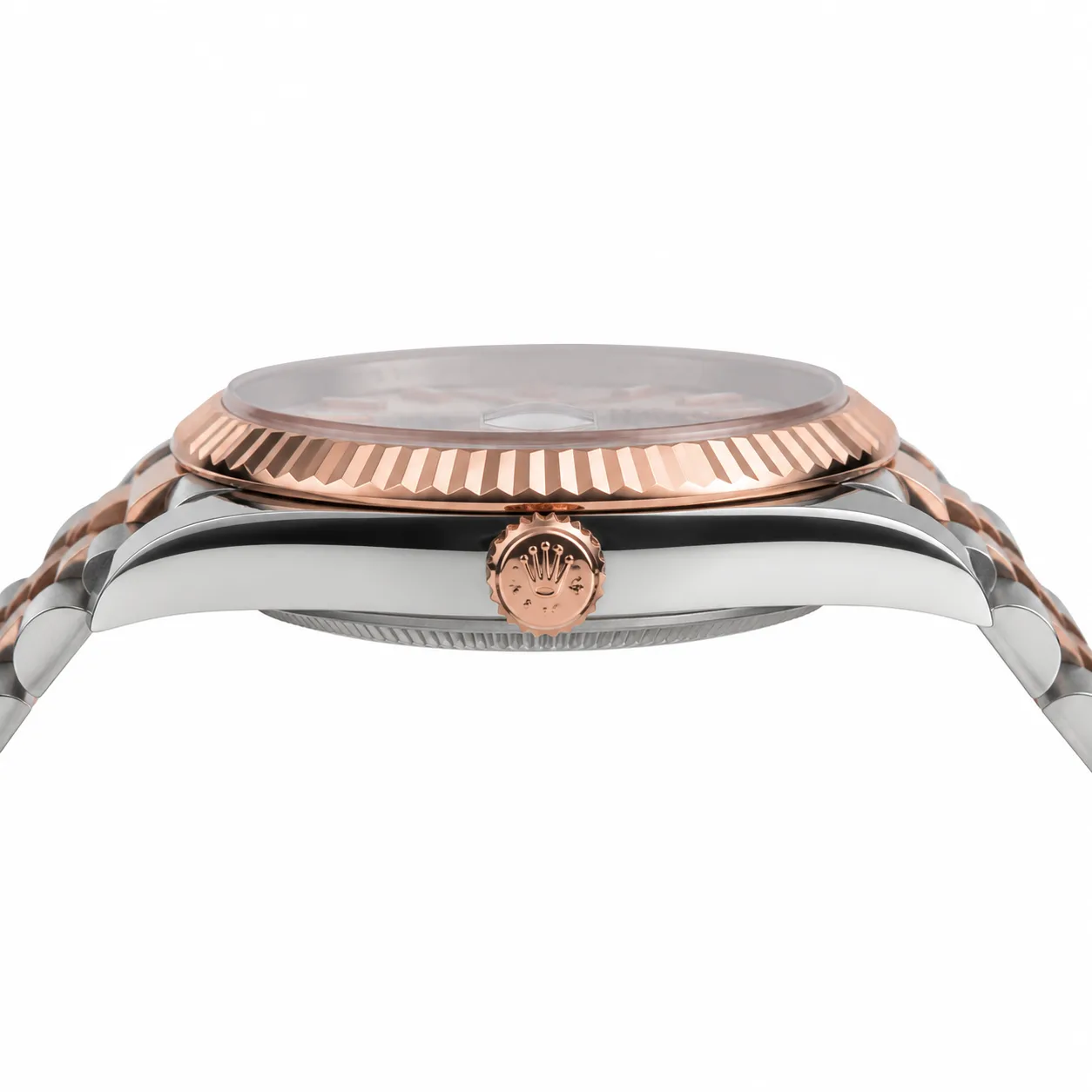 Rolex Datejust m126331-0010 41mm Calibre 3235 Pink / Fluted Bezel 904L Stainless Steel and 18K Everose Gold AI 头图 2 - 侧面细节 [ai-shot:side-detail]