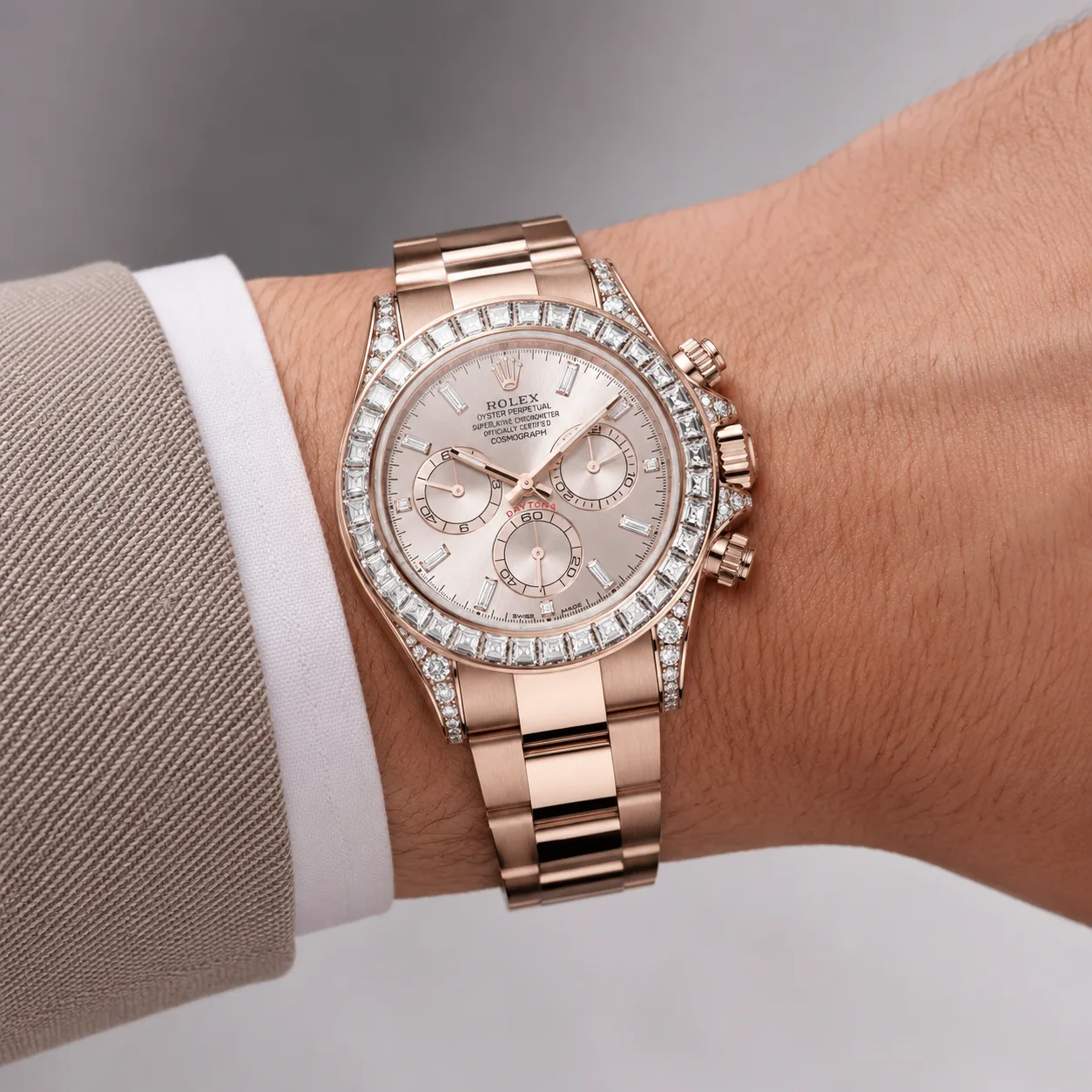 Rolex Cosmograph Daytona m126595tbr-0001 40mm Pink Dial Diamond-Set Bezel 18K Everose Gold AI 头图 4 - 佩戴图 [ai-shot:wrist-shot]
